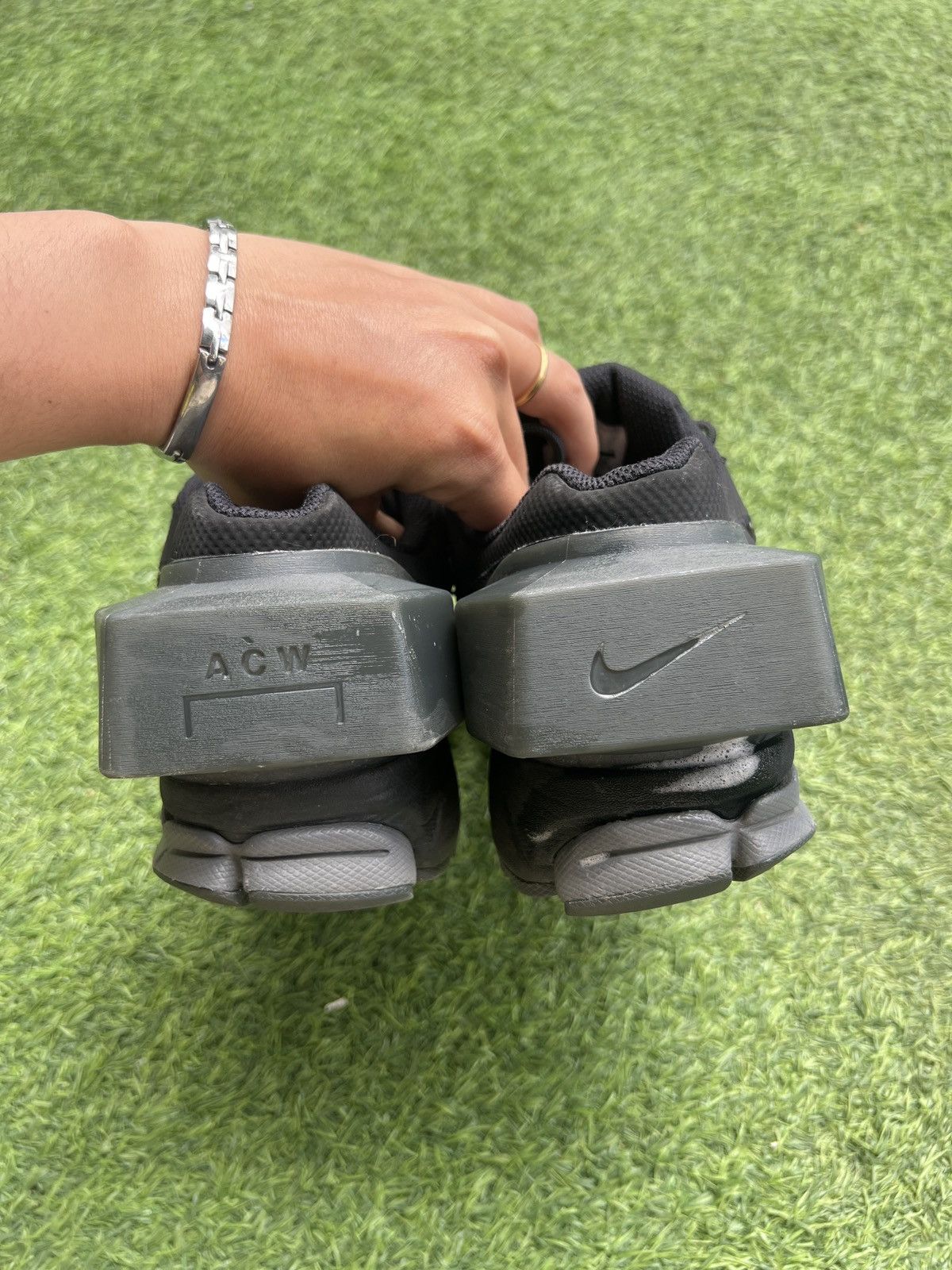 A-COLD-WALL* × Nike A-COLD-WALL x Nike Zoom Vomero 5 ACW Black AT3152-001 Size US 11 / EU 44 - 4 Thumbnail