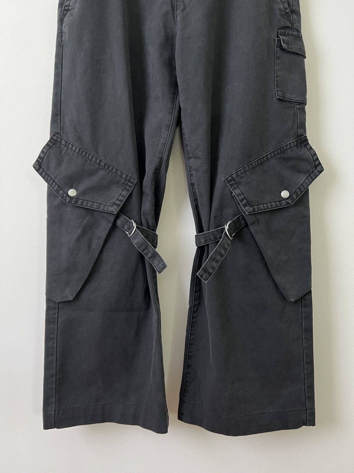 Acne Studios Acne Studios Cargo Trouser Strap Pants Size US 31 - 5 Thumbnail