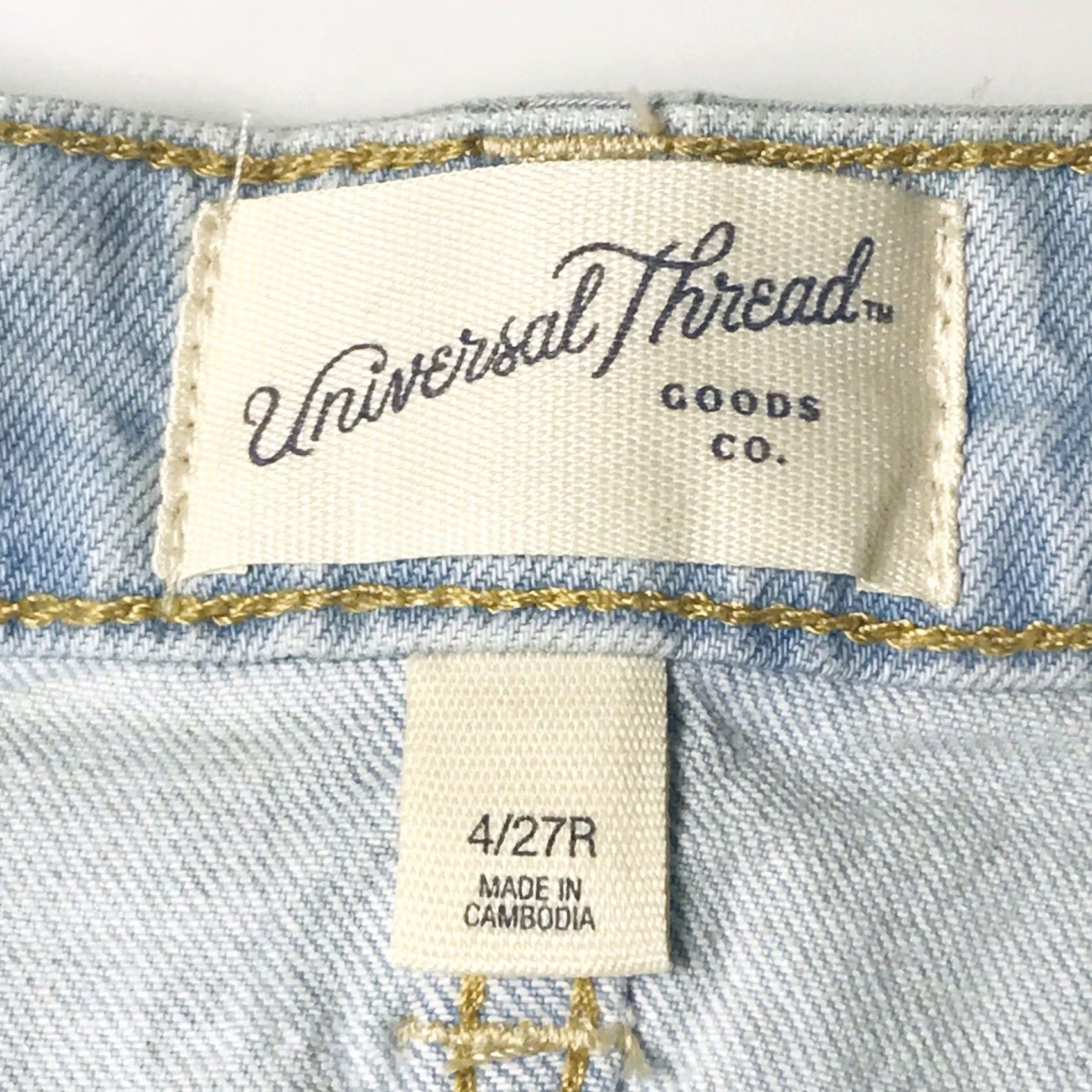 Vintage VINTAGE Universal Thread Women Denim Shorts Midi Distressed Light Blue 4 Short Regular Stretch Pockets Easy Care Mens Girls Womens Size 27" / US 4 / IT 40 - 3 Thumbnail