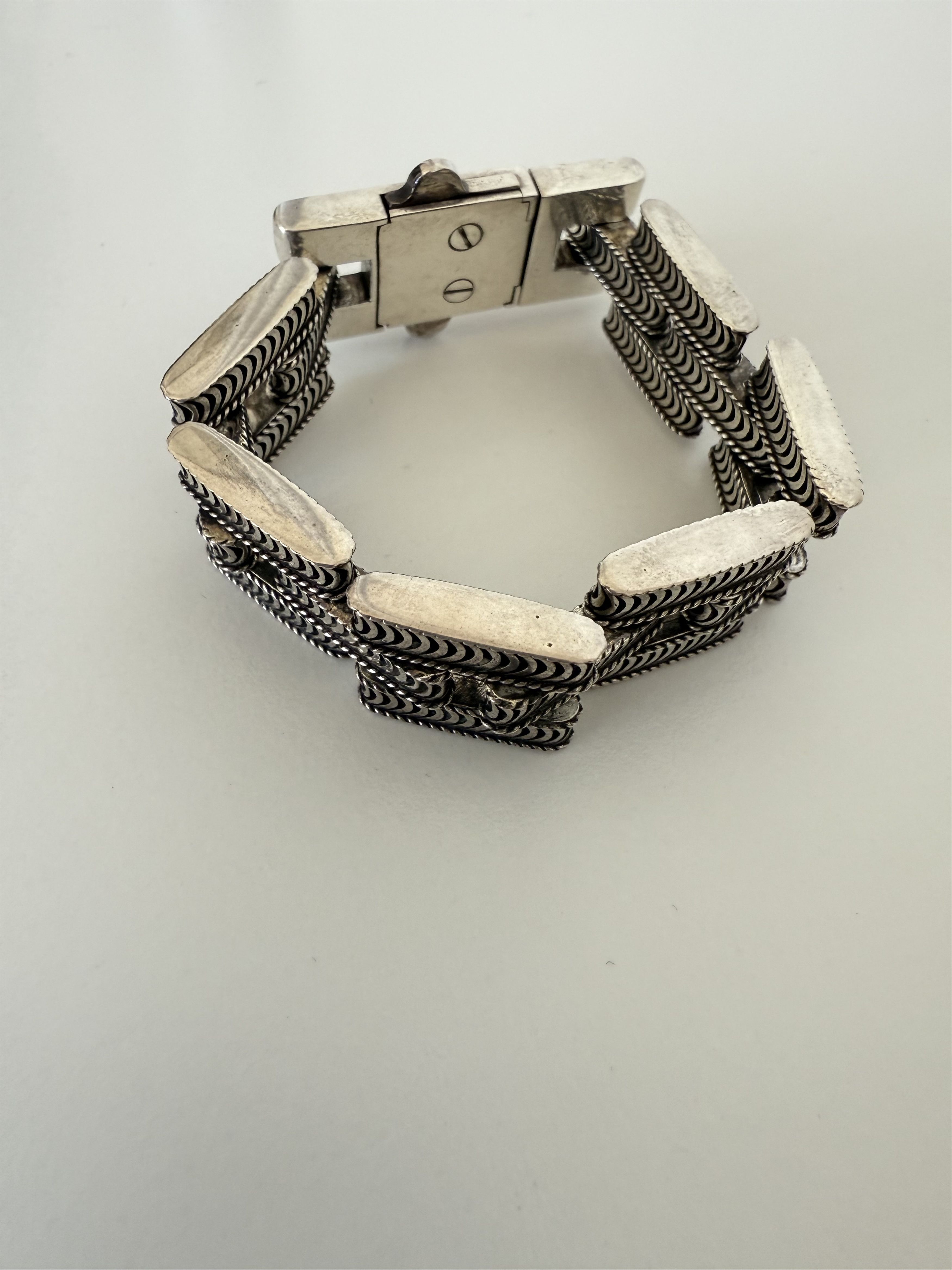 Saint Laurent Paris Saint Laurent Textured Link Metal Bracelet Size ONE SIZE - 1 Thumbnail