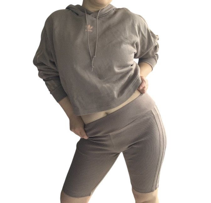 Adidas NWT Adidas Originals Activewear Set in Light Brown Size S / US 4 / IT 40 - 5 Thumbnail