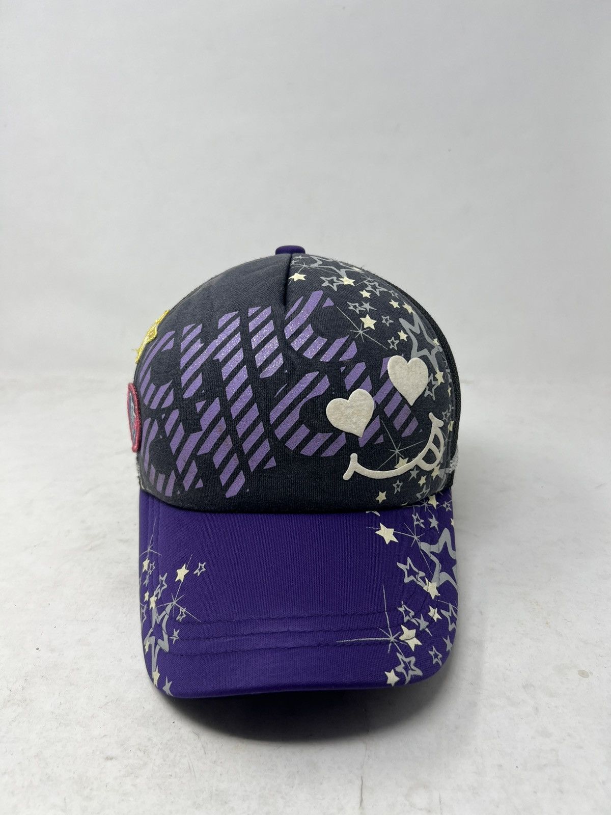 If Six Was Nine Black Graffiti Smiley USA Chic Chick Trucker Hat Size ONE SIZE - 5 Thumbnail