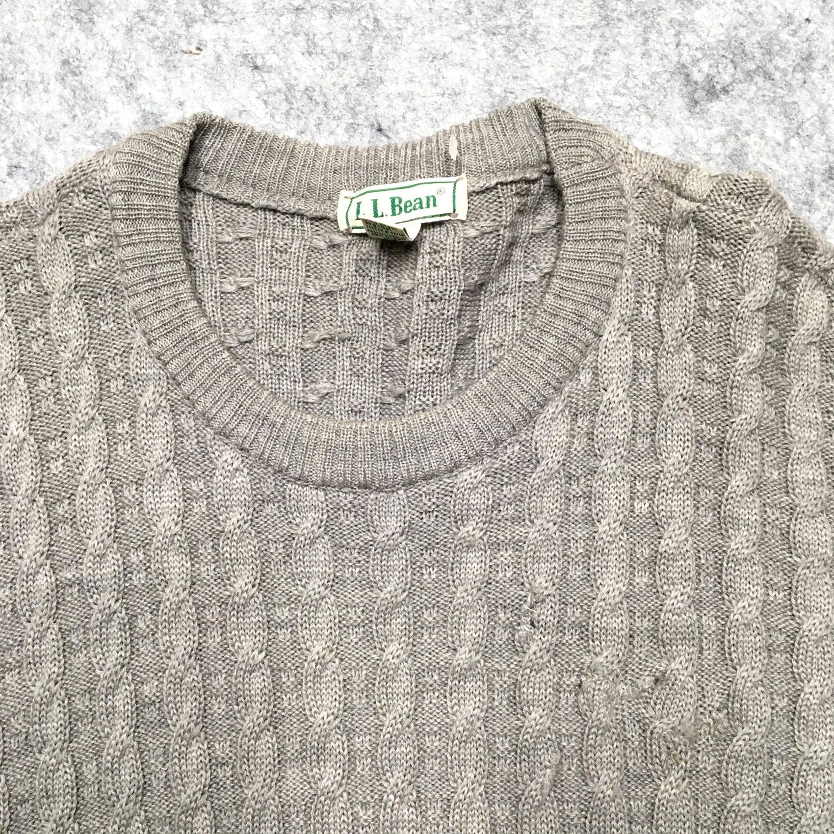 Vintage VINTAGE L.L.Bean Sweater Mens L Gray Cable Knit Worsted Wool Fisherman Ireland Size US L / EU 52-54 / 3 - 5 Thumbnail