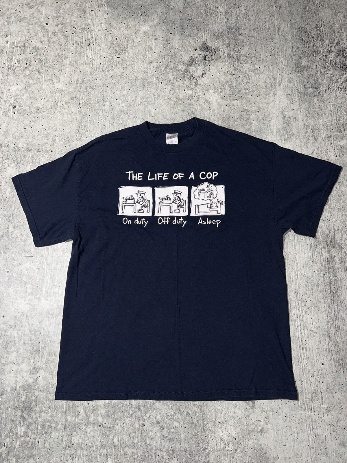 Vintage Vintage Y2K “Life Of A Cop” Funny Graphic Tee Size US XL / EU 56 / 4 - 1 Thumbnail