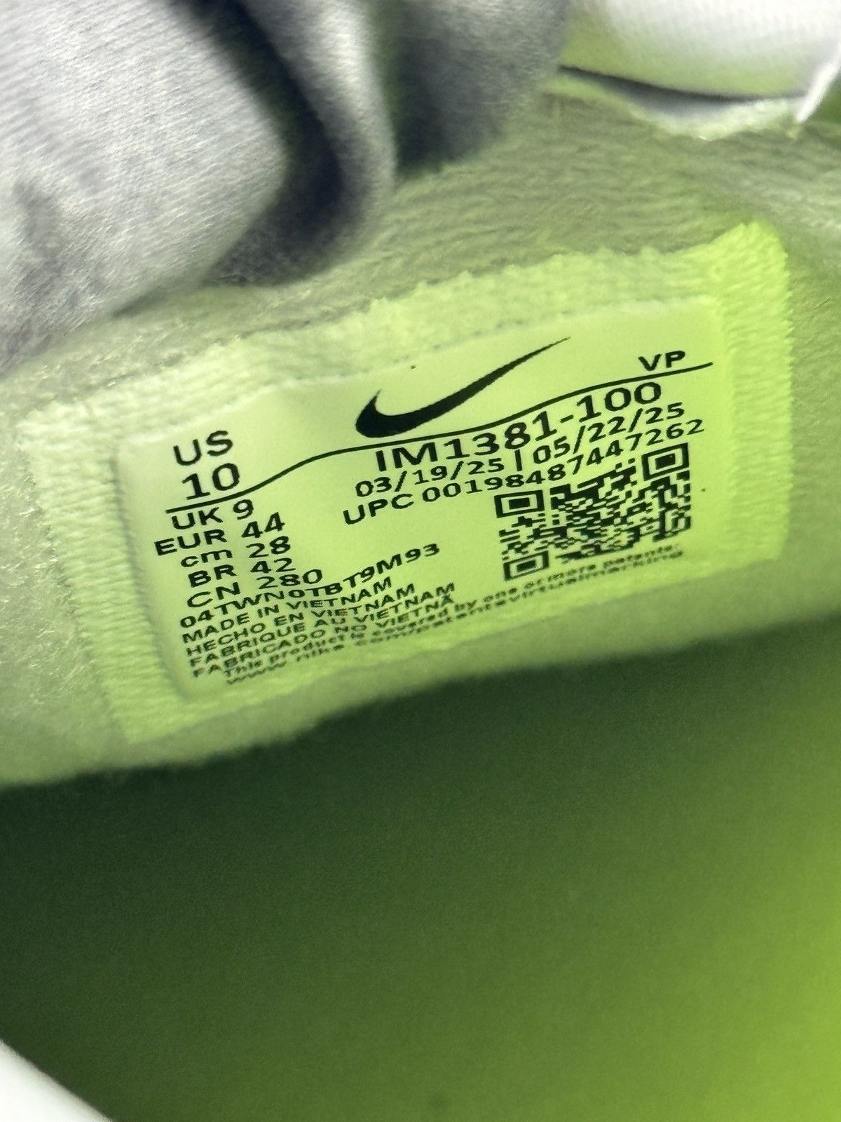 Nike x PALACE T90 SP SNEAKERS Size US 10 / EU 43 - 9 Thumbnail