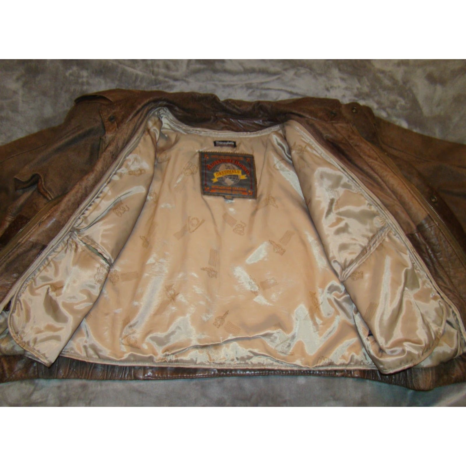 Vintage VINTAGE Adventure Bound Mens L Leather Bomber Jacket Short Brown Zip Snap Liner Removable Lining Epaulets Adjustable Cuffs 25" Armpit 22.5" Casual Size US L / EU 52-54 / 3 - 7 Thumbnail