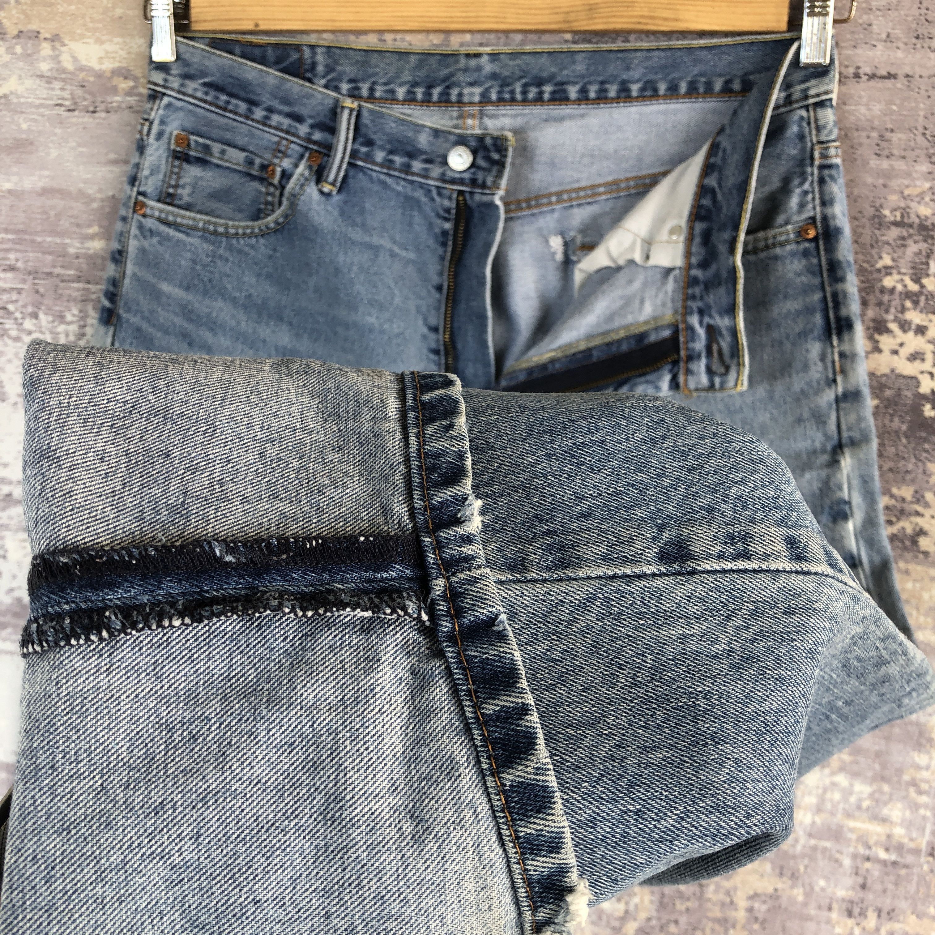 Levi's Vintage Levis 505 Distressed Light Wash Jeans Levis' Denim Size US 36 / EU 52 - 8 Thumbnail
