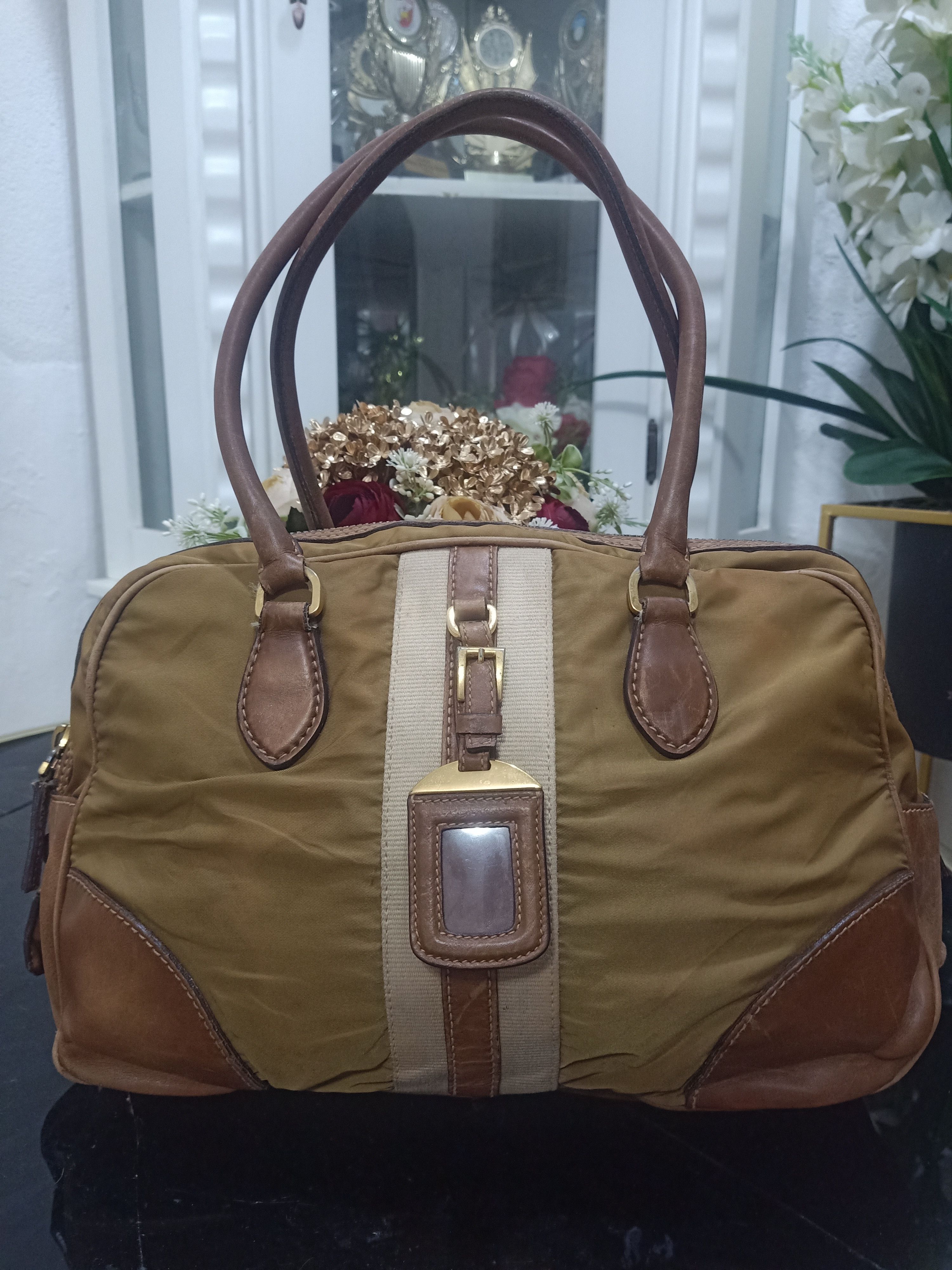 Prada Authentic Prada Shoulder Bag Size ONE SIZE - 1 Thumbnail