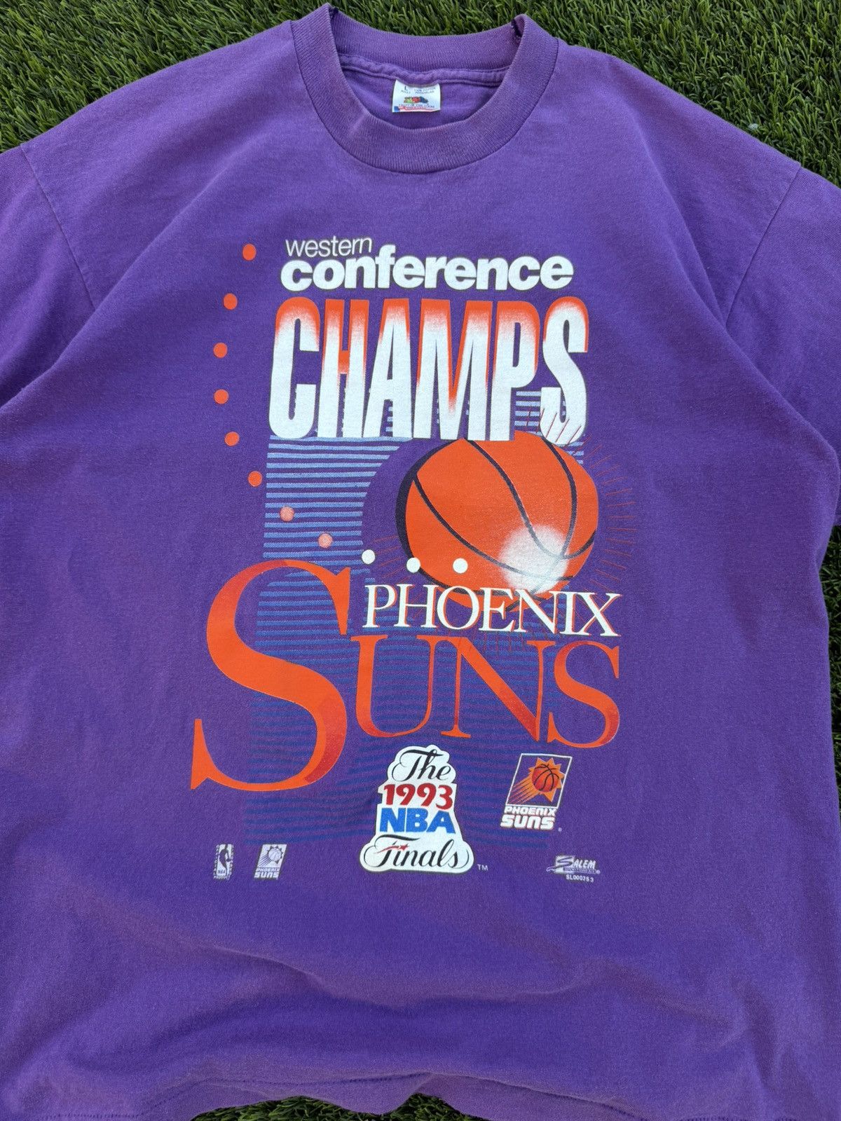 NBA Vintage 90s purple single stitch Phoenix Suns tee size L Size US L / EU 52-54 / 3 - 2 Thumbnail