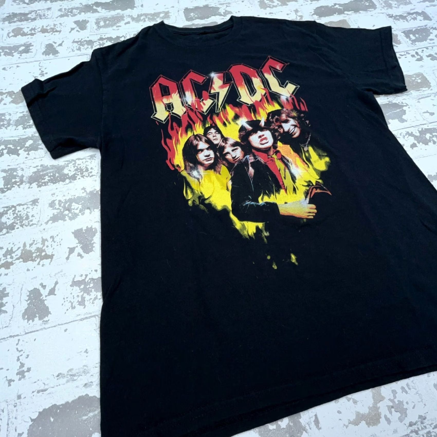 Etro ACDC Shirt Men Medium Black Tee Band Concert Rock Music Retro Fire Flames Punk Size US M / EU 48-50 / 2 - 3 Thumbnail