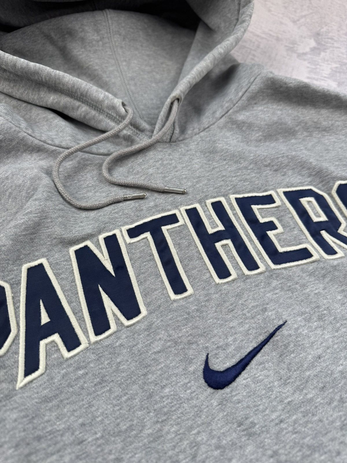 Nike × Vintage NIKE PANTHERS VINTAGE CENTER LOGO OVERSIZE BOXY HOODIE Size US XL / EU 56 / 4 - 4 Thumbnail