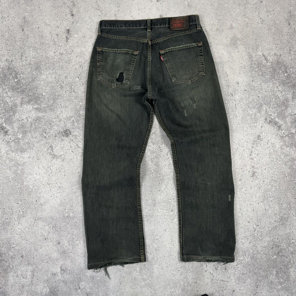 Japanese Brand × Levi's × Vintage Vintage Levi’s 501 Distressed Faded Grunge Avant Garde Jeans Size US 32 / EU 48 - 6 Thumbnail