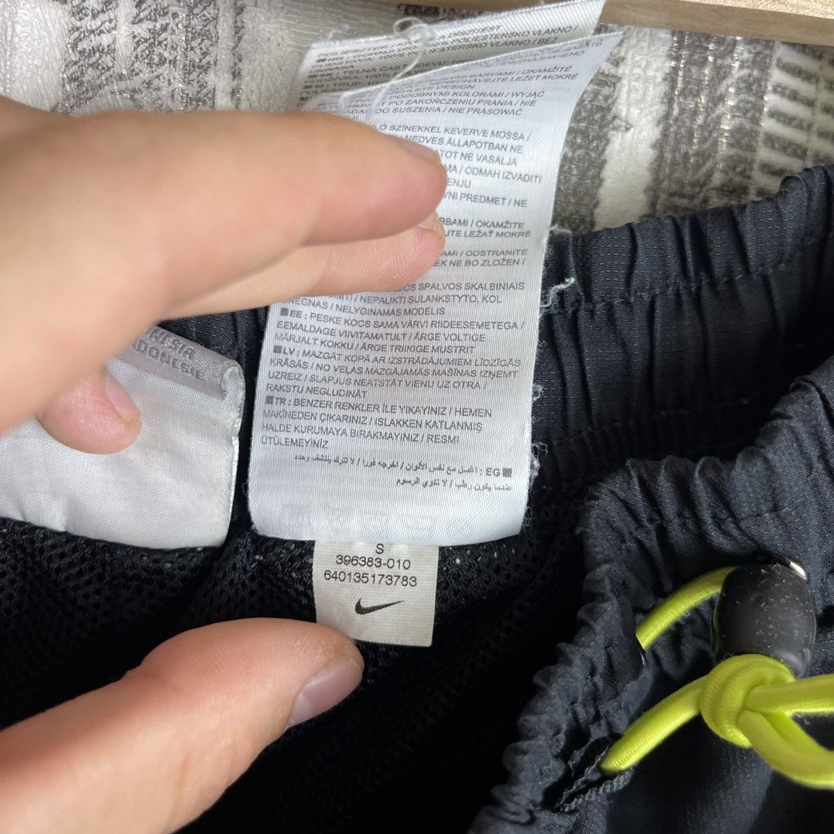 Nike Vintage nike track pants y2k gorpcore sweatpants parachute Size US 31 - 8 Thumbnail