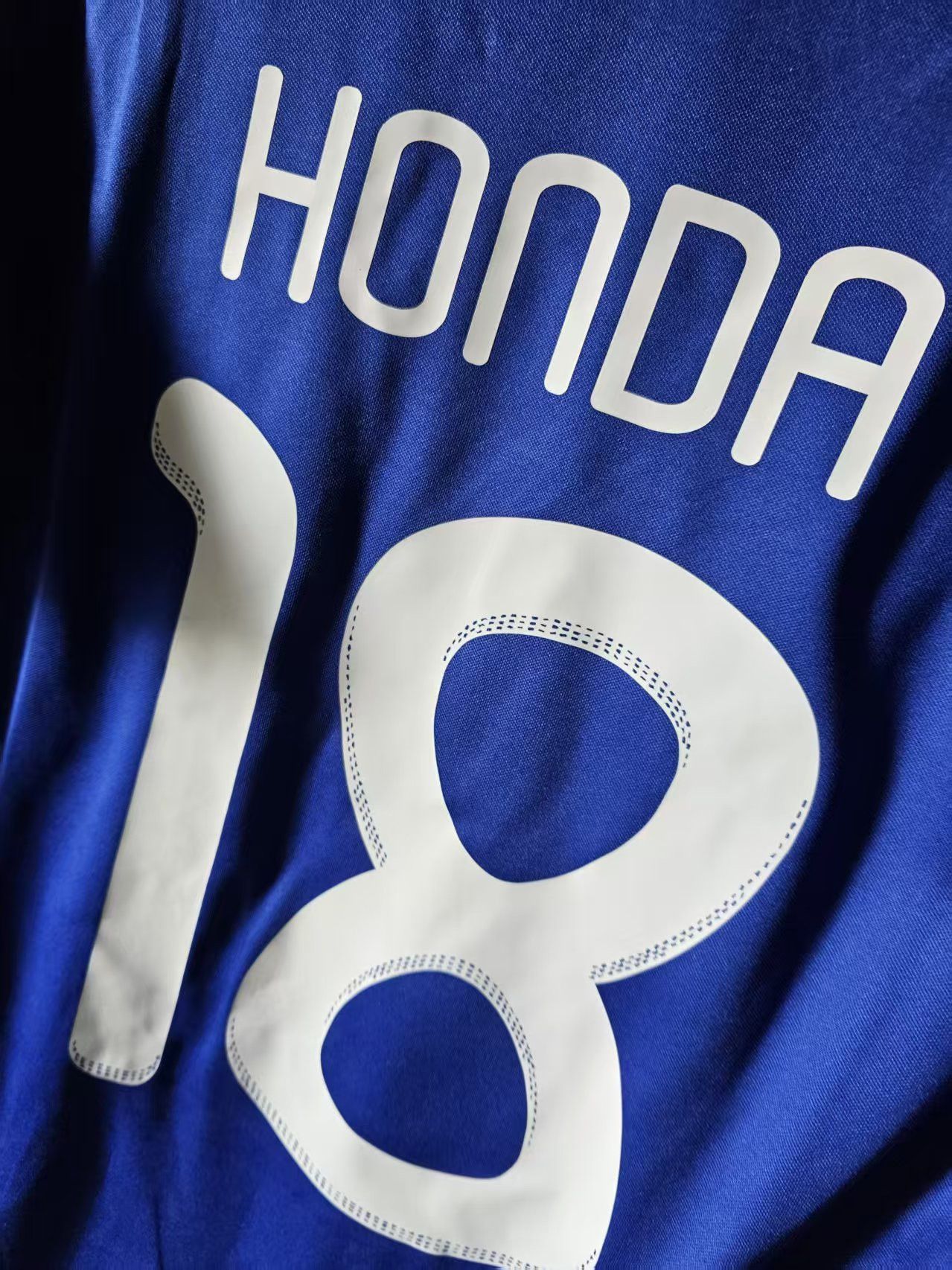 Other 2010 Japan 18 Keisuke Honda Jersey Home Size US XL / EU 56 / 4 - 3 Thumbnail