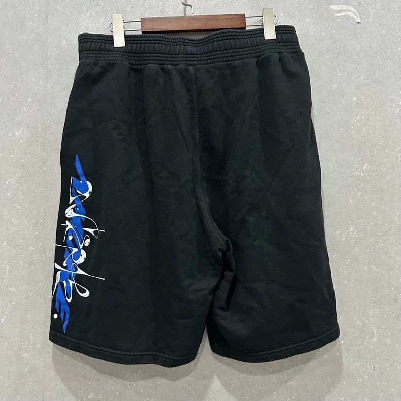 Givenchy Givenchy Shorts with Letter Logo Size XL / US 12-14 / IT 48-50 - 2 Thumbnail
