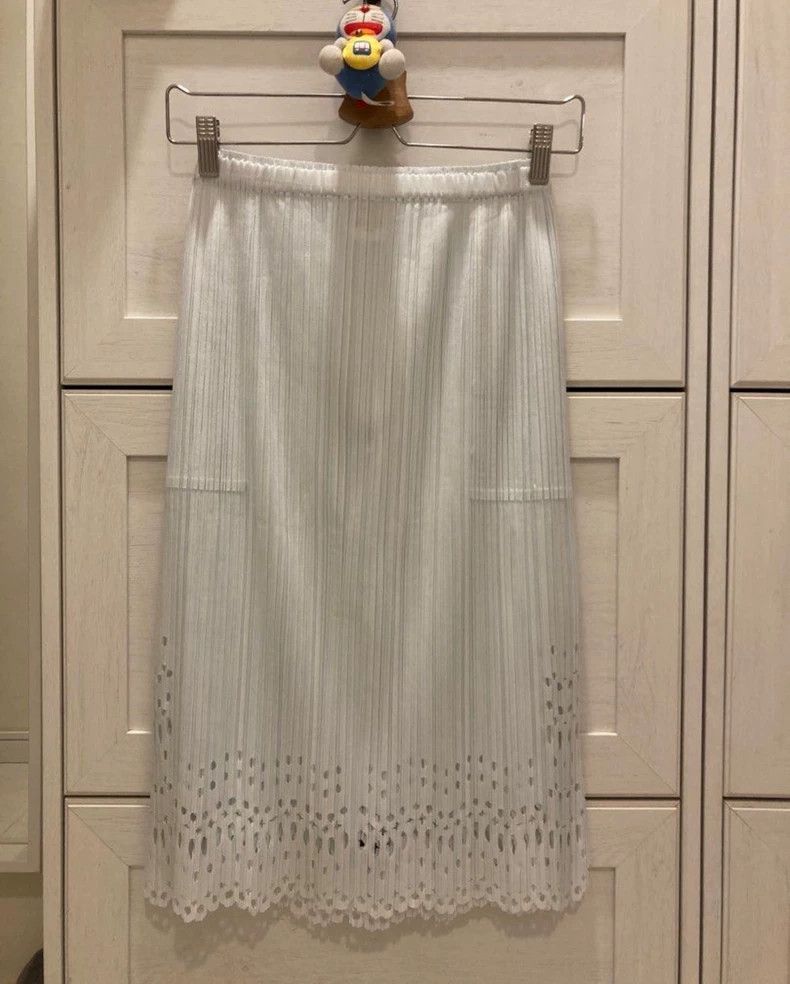Other Issey Miyake size:3 White skirt Size 42" / US 20 - 3 Thumbnail