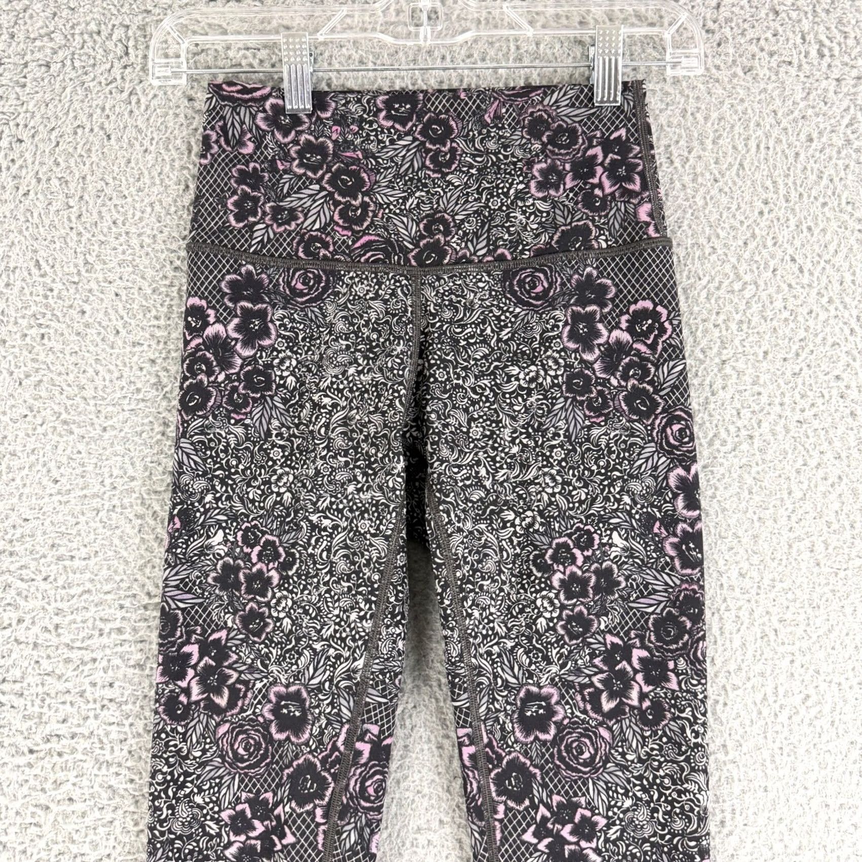 Lululemon Lululemon Wunder Under Leggings Women 4 Gray Purple Floral Lace High Rise Yoga Skinny Ankle Pattern Floral Athleisure 4 Women Size 40" / US 18 - 2 Thumbnail