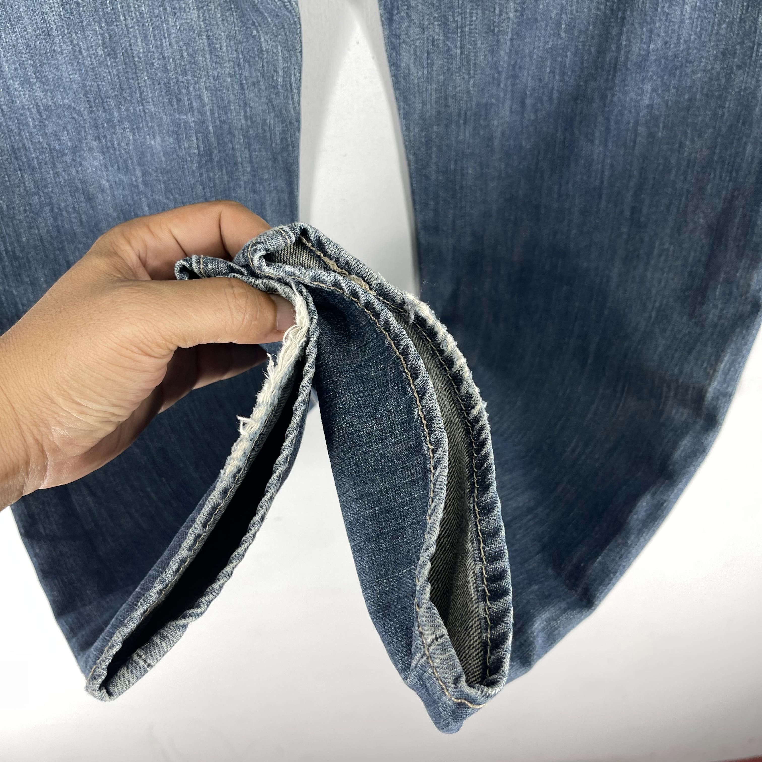 Levi's × Vintage W33 L30 Vintage Levis 501 Medium Wash Distressed Jeans Size US 33 - 11 Thumbnail
