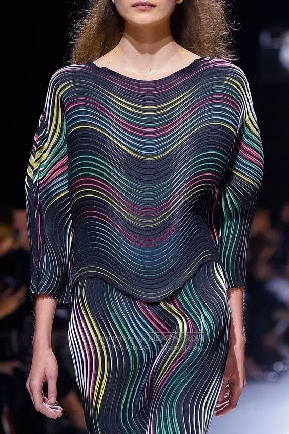 Issey Miyake Issey Miyake Runway Collection Top Size M / US 6-8 / IT 42-44 - 9 Thumbnail