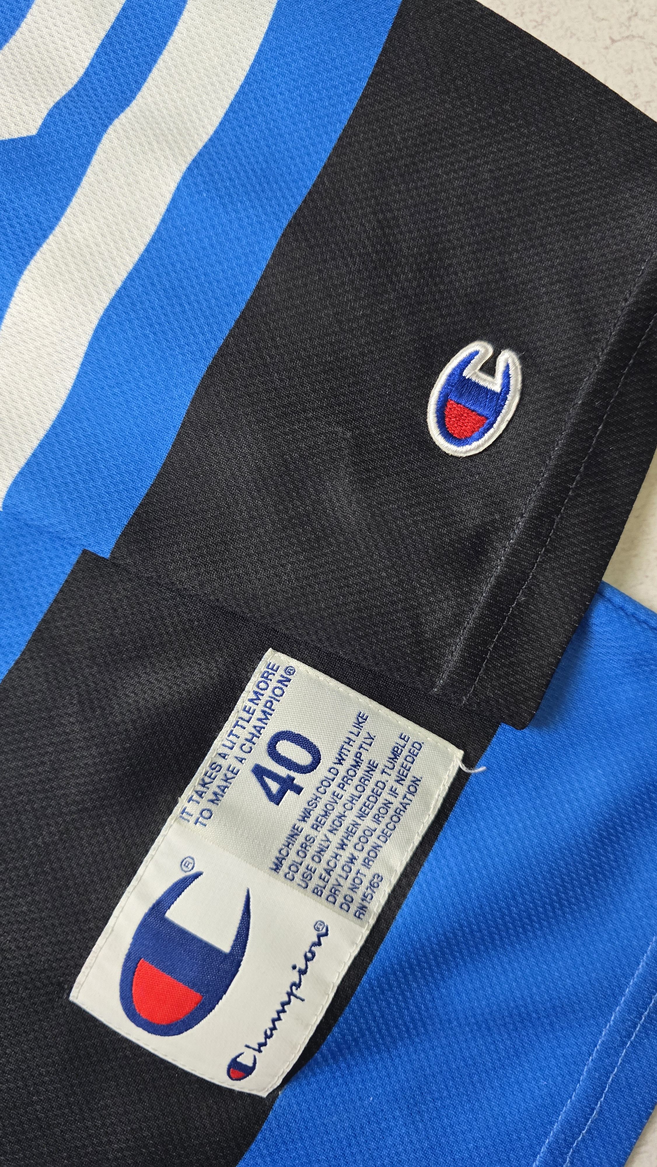 Champion Champion Hockey Jersey Long Sleeve Size US M / EU 48-50 / 2 - 11 Thumbnail