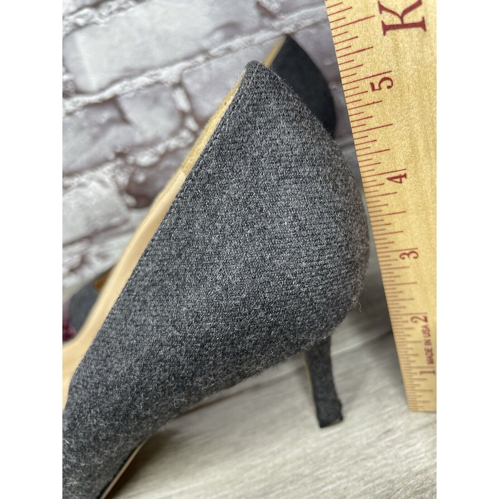 Manolo Blahnik Manolo Blahnik Grey Wool Fabric Burgundy Pointed Toe Heels W Size US 9 / IT 39 - 10 Thumbnail