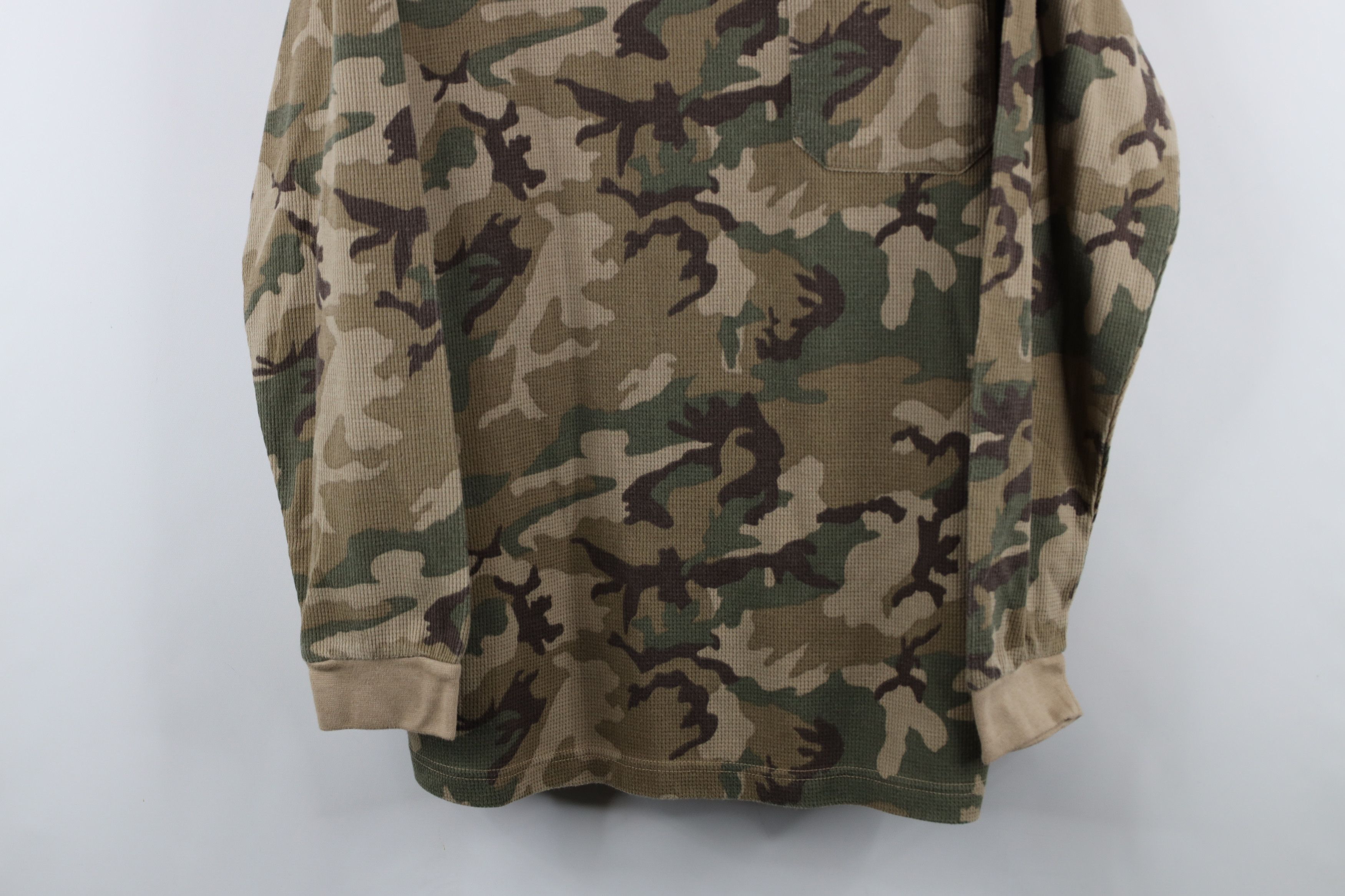 Vintage Vintage 90s Streetwear Waffle Knit Camouflage T-Shirt Size US XL / EU 56 / 4 - 3 Thumbnail