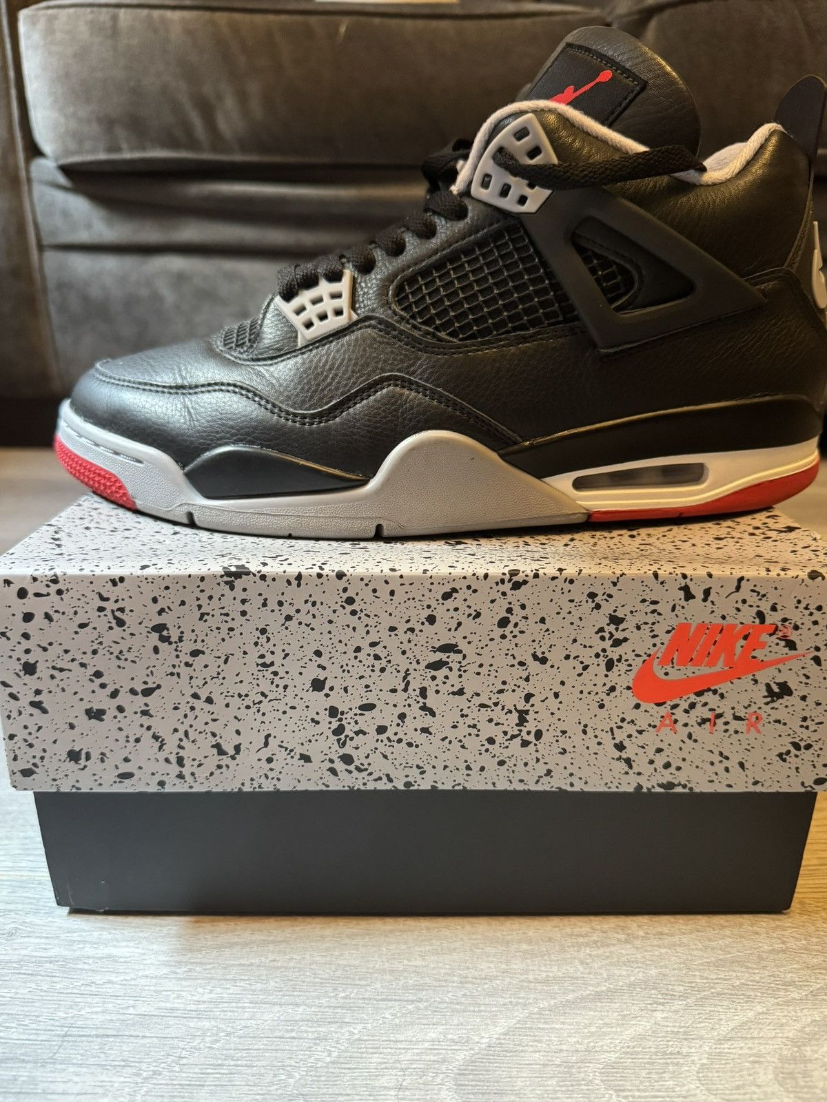 Nike Jordan 4 bred Size US 10.5 / EU 43-44 - 3 Thumbnail