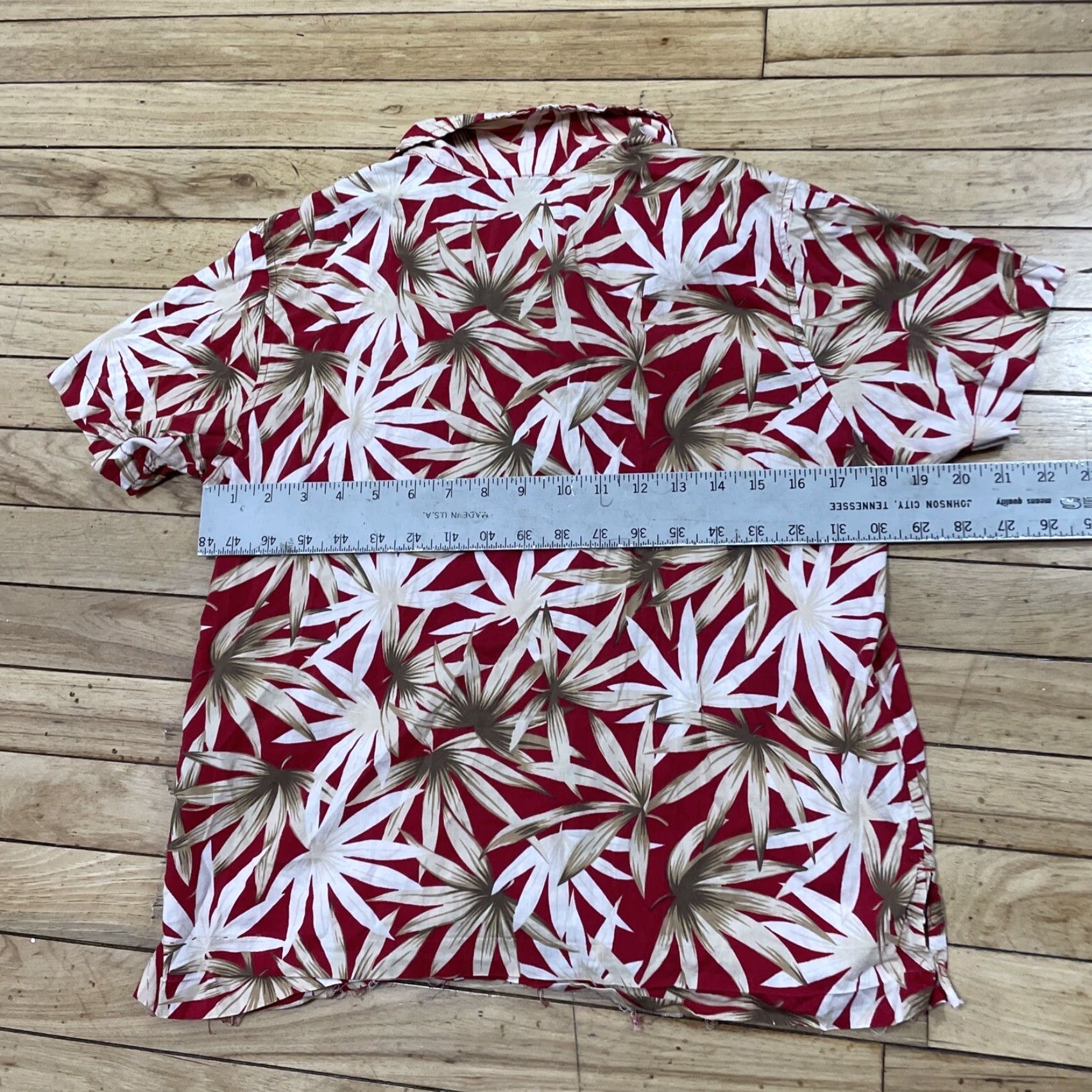 ALOHAS ERIKA Hawaiian Shirt Women PM Aloha Floral Red Tan Relaxed Button-Up Petite M Woman Shirt Size M / US 6-8 / IT 42-44 - 7 Thumbnail