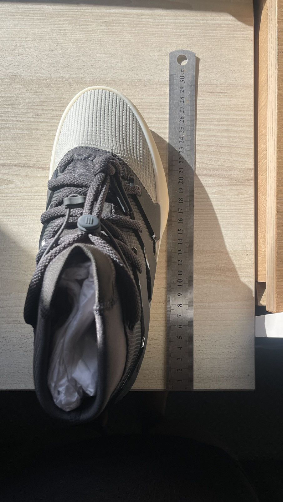 Adidas × Fear of God Fear of God Athletics Basketball 1 Black/Sesame Size US7.5M Size US 7.5 / EU 40-41 - 13 Thumbnail