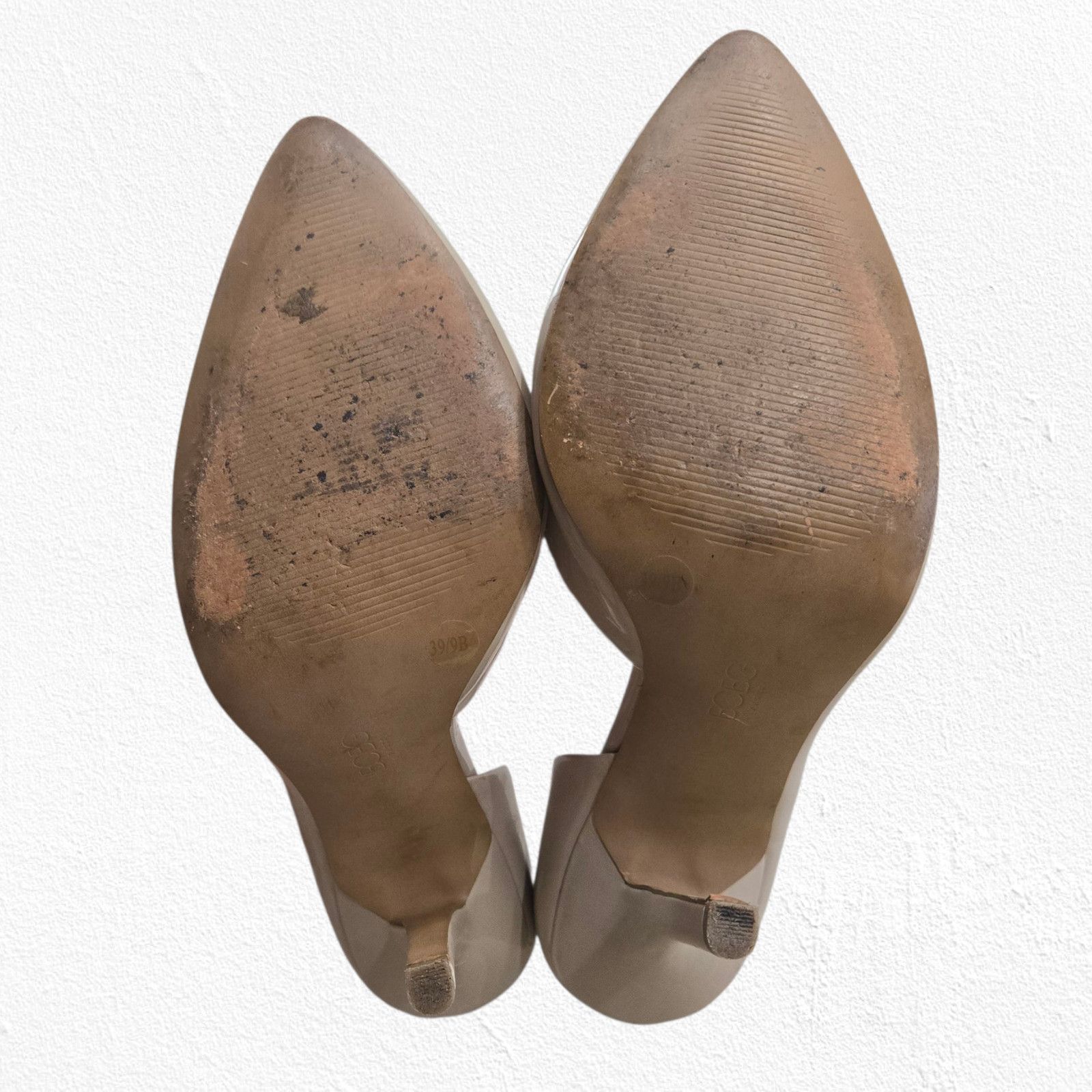 Bcbgmaxazria BCBG Jaze Light Beige Patent Leather D’Orsay Pumps 9 Size US 9 / IT 39 - 10 Thumbnail