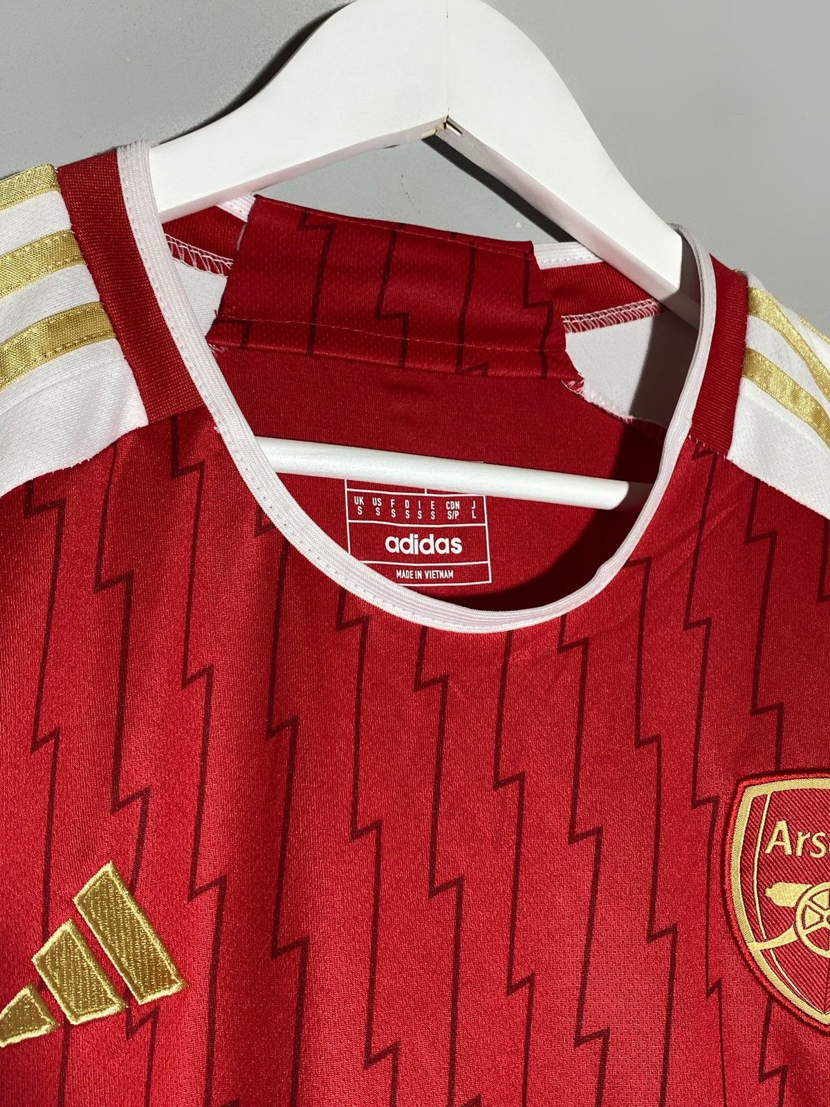 Adidas Adidas Arsenal London 2023/23 Home Soccer Jersey Size US S / EU 44-46 / 1 - 4 Thumbnail
