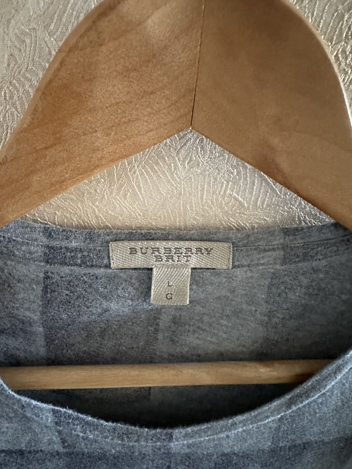 Burberry Burberry t shirt size L gray Size US L / EU 52-54 / 3 - 2 Thumbnail