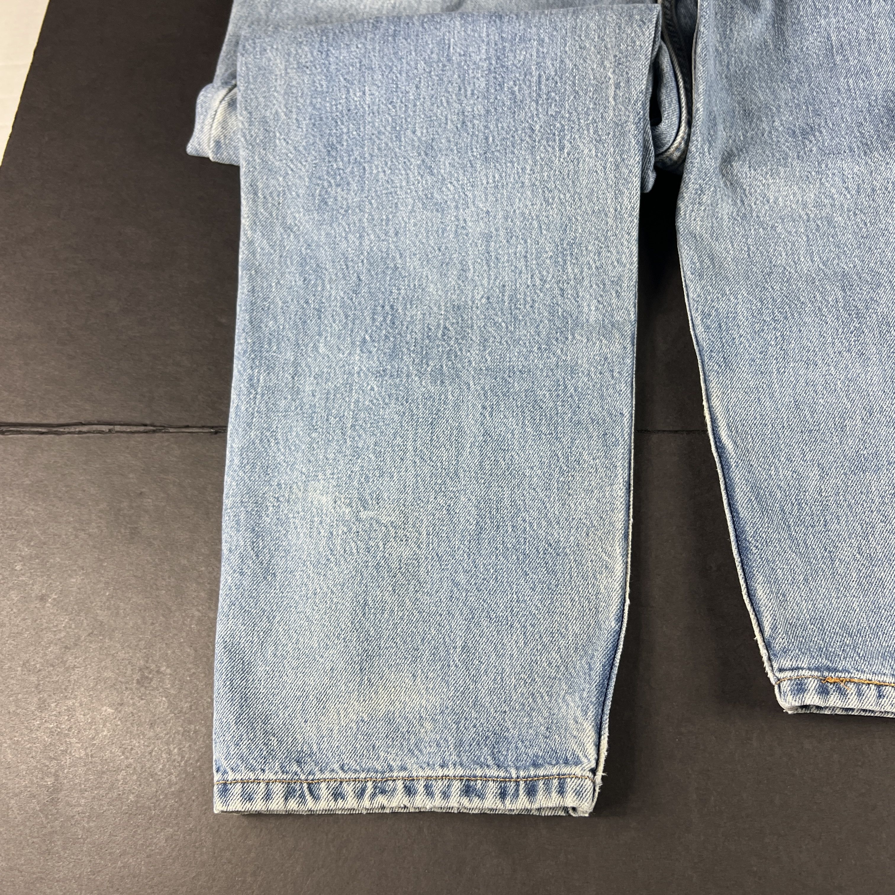 Levi's × Vintage Y2K Levi's Jeans 550 Relaxed Blue Dingy Denim Size US 34 / EU 50 - 16 Thumbnail