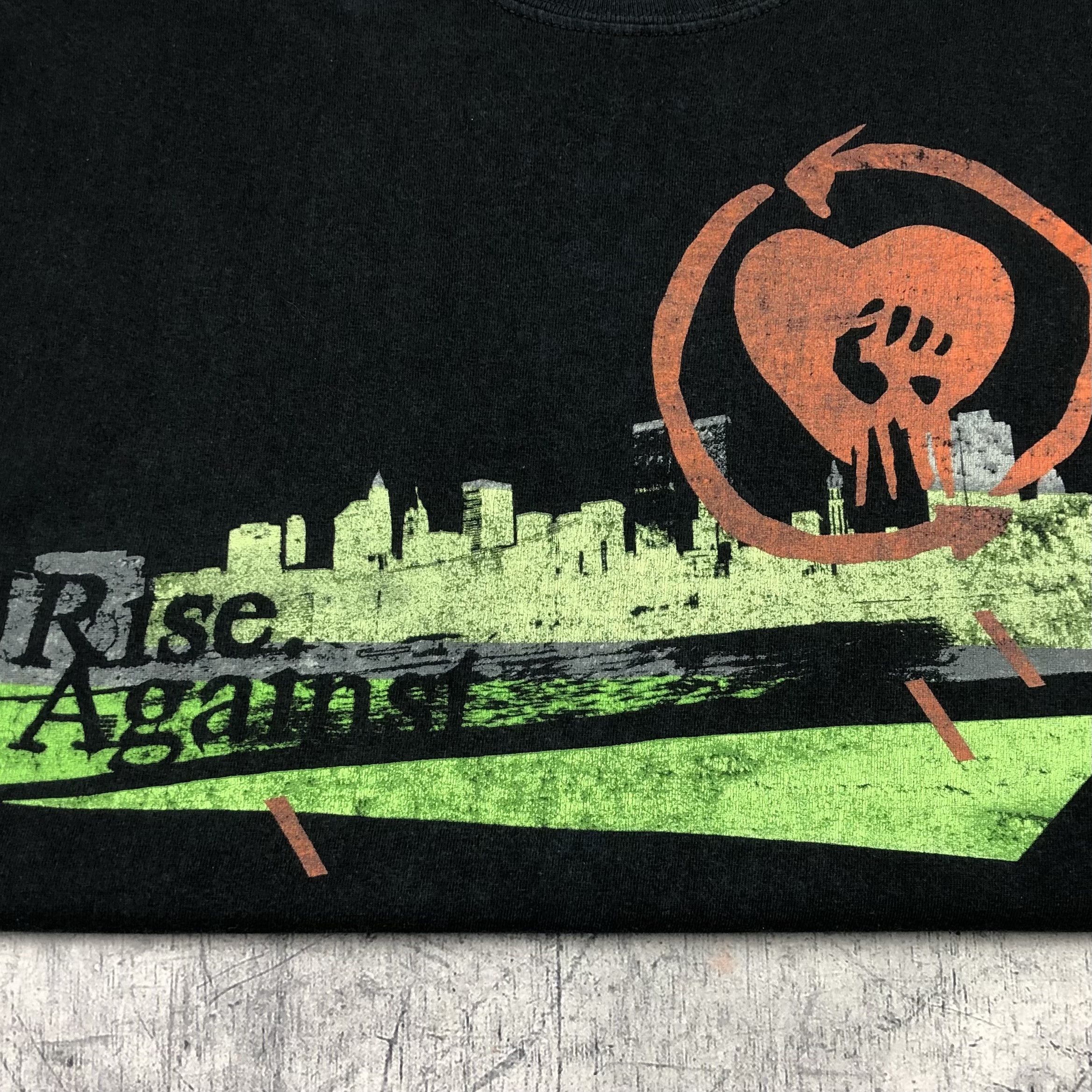 Band Tees Y2K Rise Against Tee Size US M / EU 48-50 / 2 - 2 Thumbnail