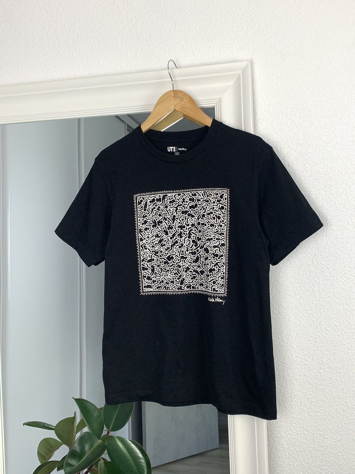 Uniqlo Uniqlo x Keith Haring Art Tee Abstract Art Designer T-Shirt Size US S / EU 44-46 / 1 - 4 Thumbnail