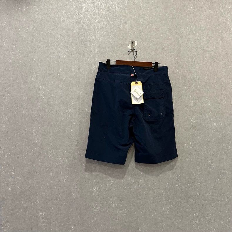 Thom Browne Thom Browne size1 Solid striped casual shorts Size US 26 / EU 42 - 2 Thumbnail