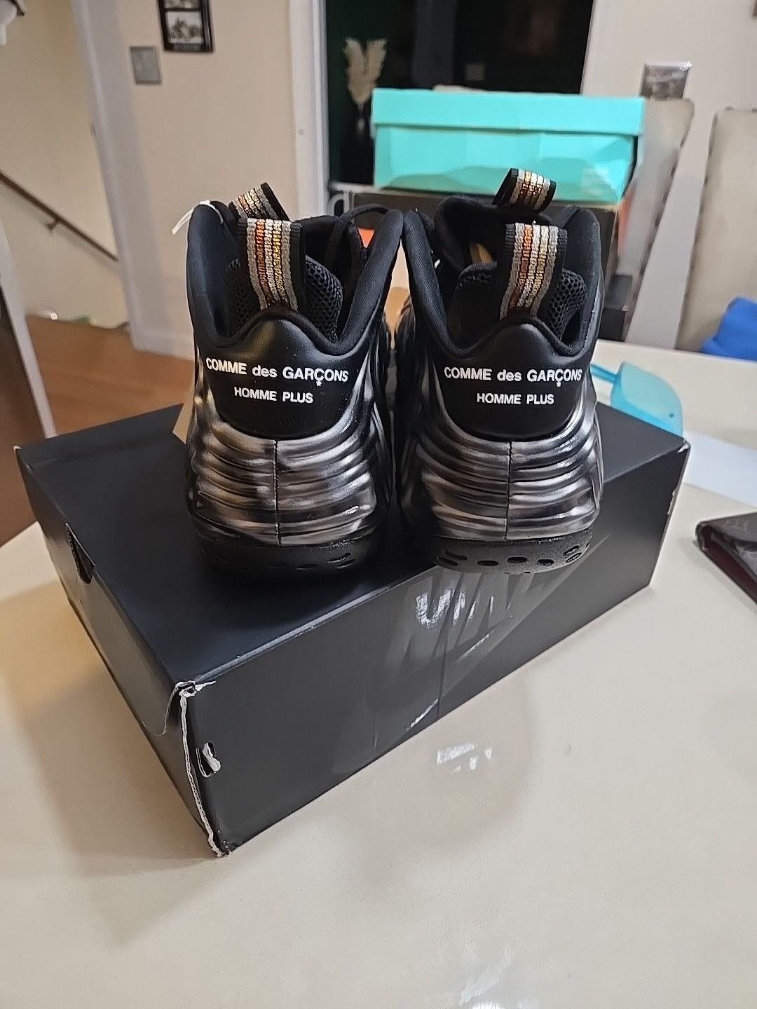 Commes des garcon x nike foamposite