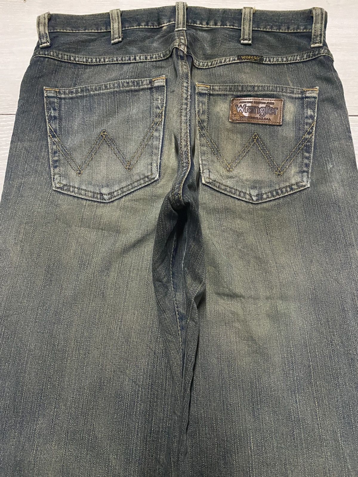 Wrangler Vintage Wrangler Mud Wash Distressed Loose Jeans Size US 32 / EU 48 - 4 Thumbnail