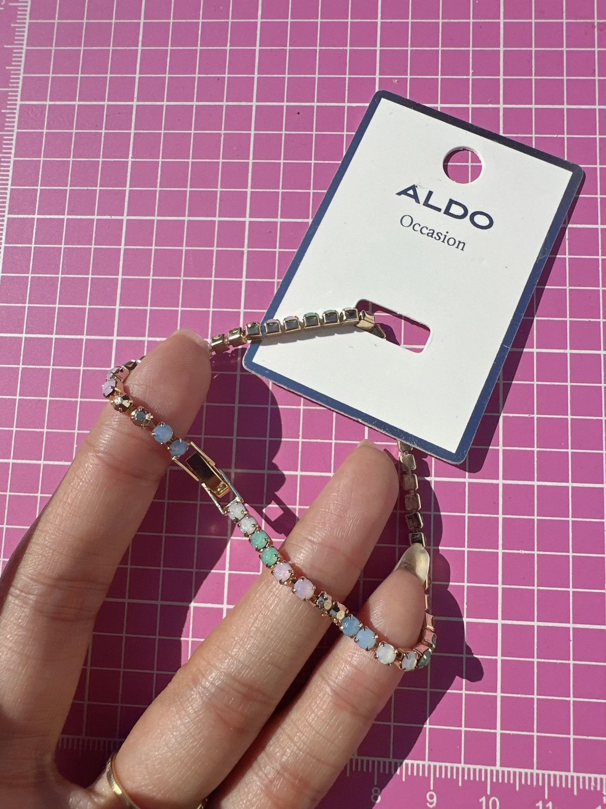 Designer ALDO Occasion Gold tone Multicolor beads crystals Bracelet Size ONE SIZE - 1 Thumbnail