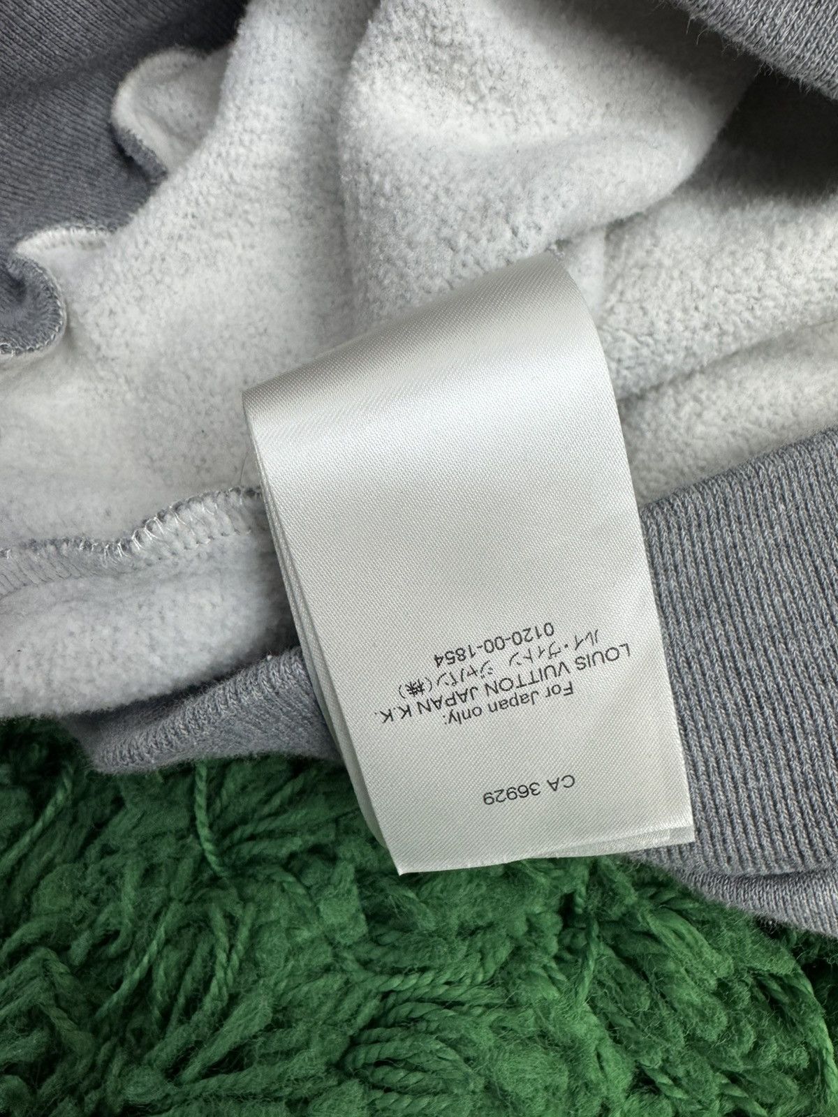 Louis Vuitton × Nigo Louis Vuitton Nigo heart crew neck Size US S / EU 44-46 / 1 - 11 Thumbnail