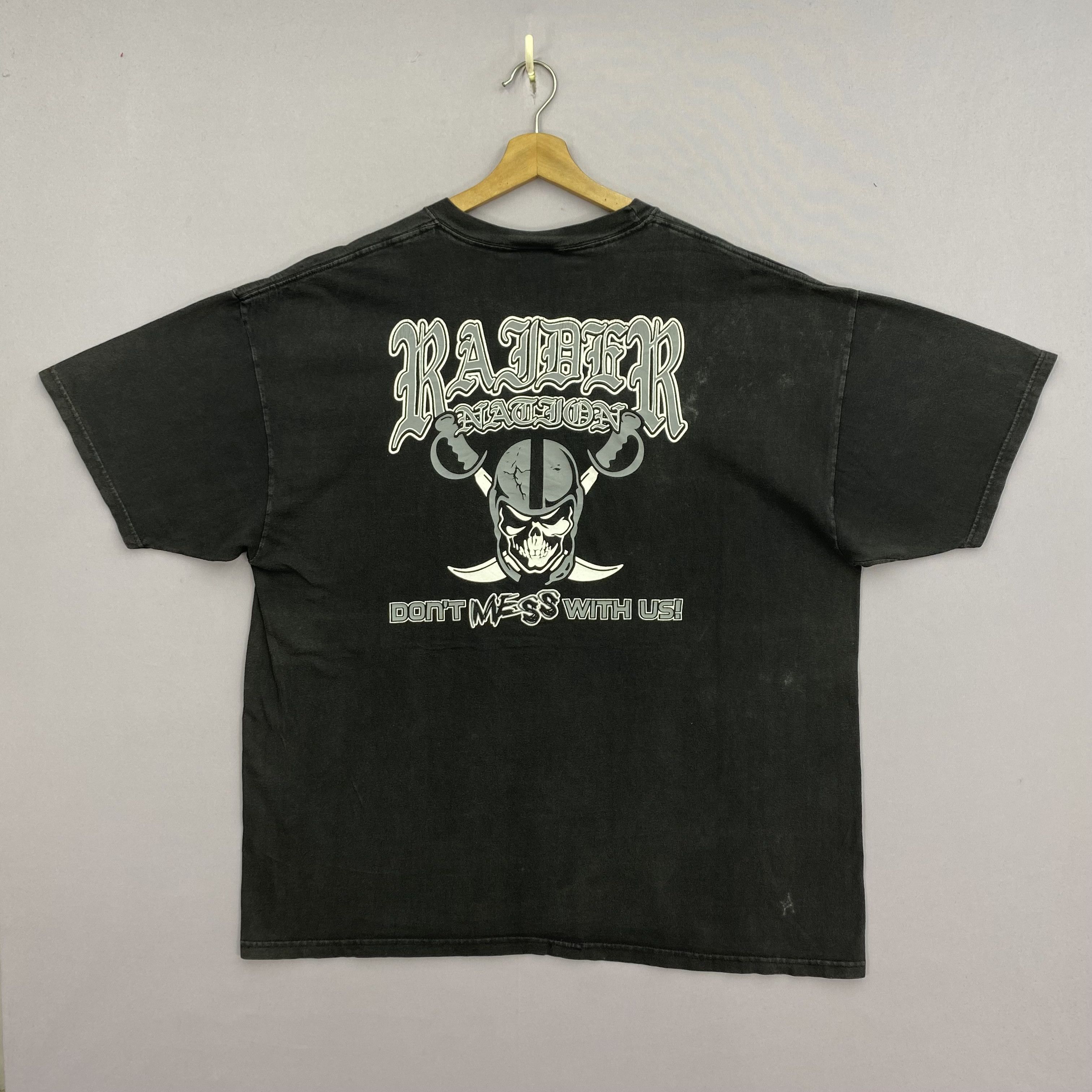 NFL Vintage 90s Raiders Nation T-Shirts NFL Tees Size US XL / EU 56 / 4 - 1 Thumbnail