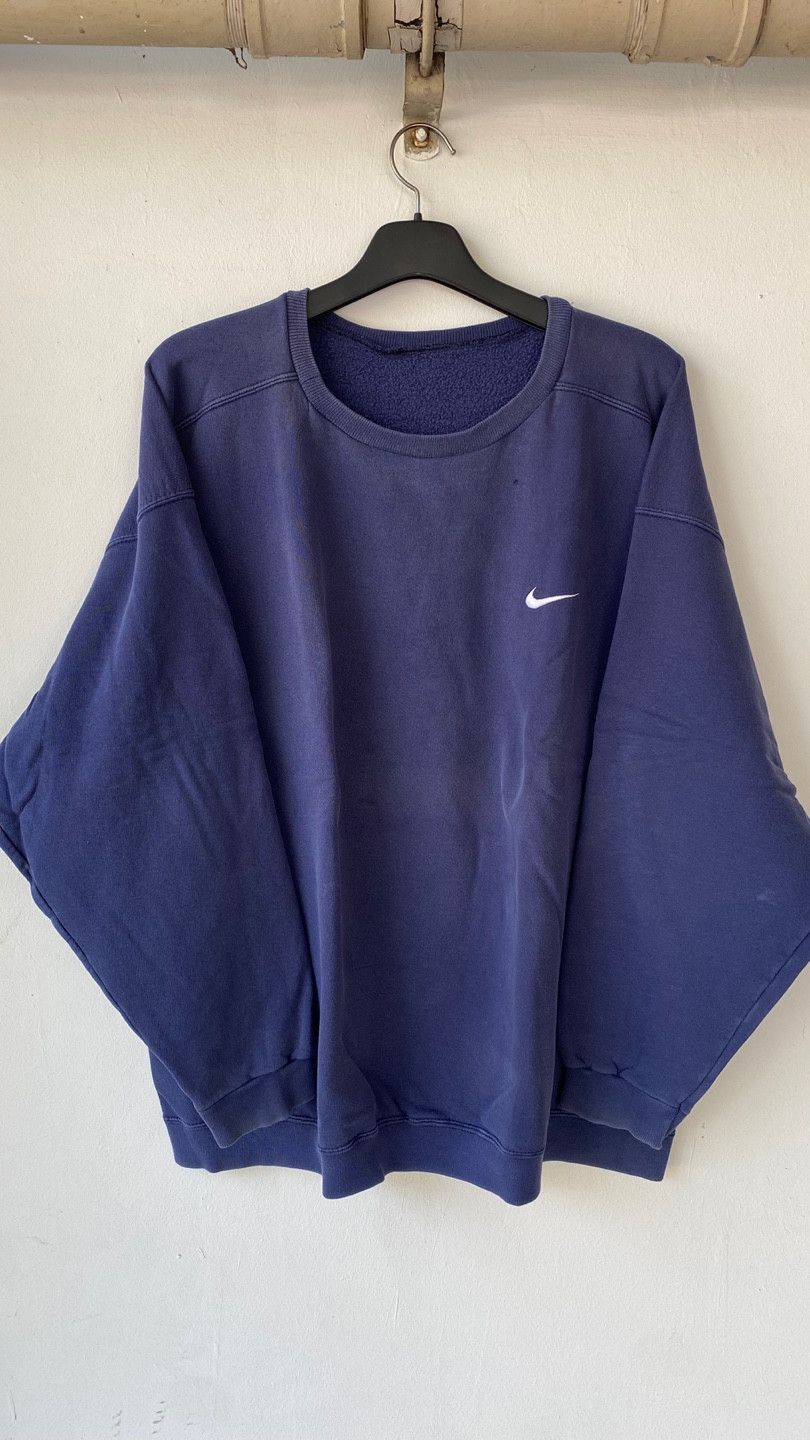 Nike 90s Vintage Nike Embroidered Swoosh Navy Sweatshirt Size US XXL / EU 58 / 5 - 1 Thumbnail