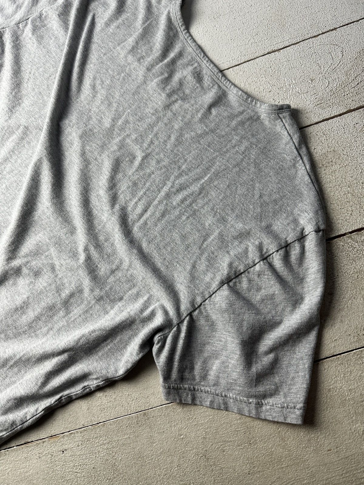 Emporio Armani 🚨Y2K Big Logo EMPORIO ARMANI T-shirt Avant Garde Size US XL / EU 56 / 4 - 8 Thumbnail