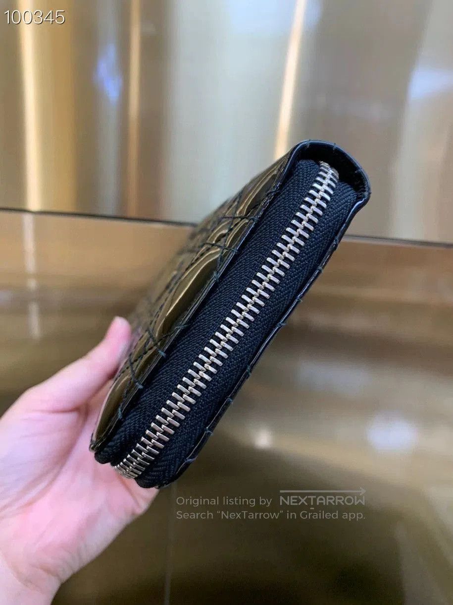 Dior Dior Patent Leather Black Gold Wallet. Size ONE SIZE - 4 Thumbnail