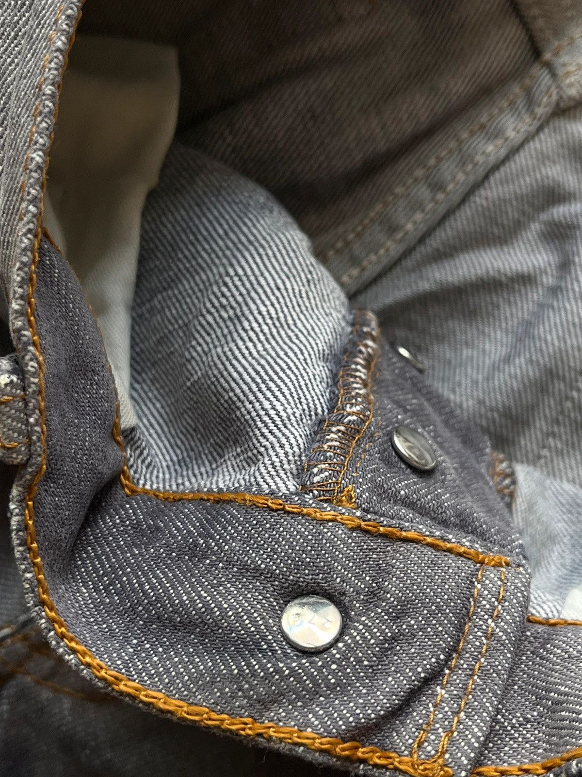 Levi's Levi’s 2004 Narural Distressed Grey Jeans Denim Rare Size US 30 / EU 46 - 16 Thumbnail