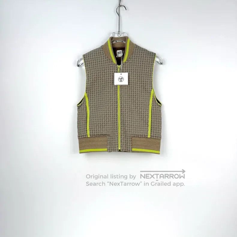 Hermes Hermes Khaki Color Full Logo Cotton Nylon Vest Down Jacket Size XXS / US 00 / IT 34 - 3 Thumbnail