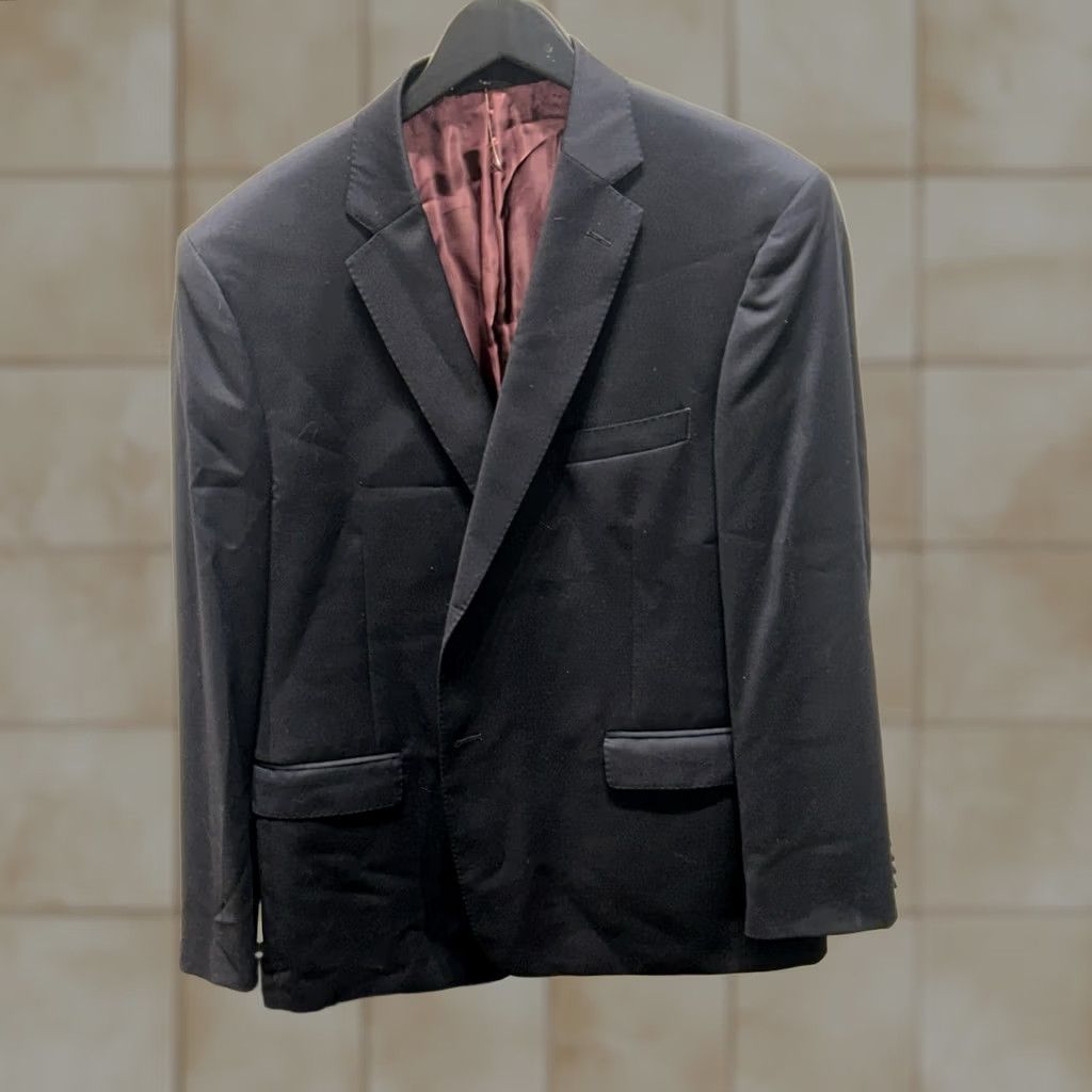 Vintage Di Milano Uomo Blazer Jacket Wool Black Two Button 44 EUC Men Classic Fit Blazer 3-Button Style Long Jacket Womens/Mens? Size 44R - 1 Thumbnail
