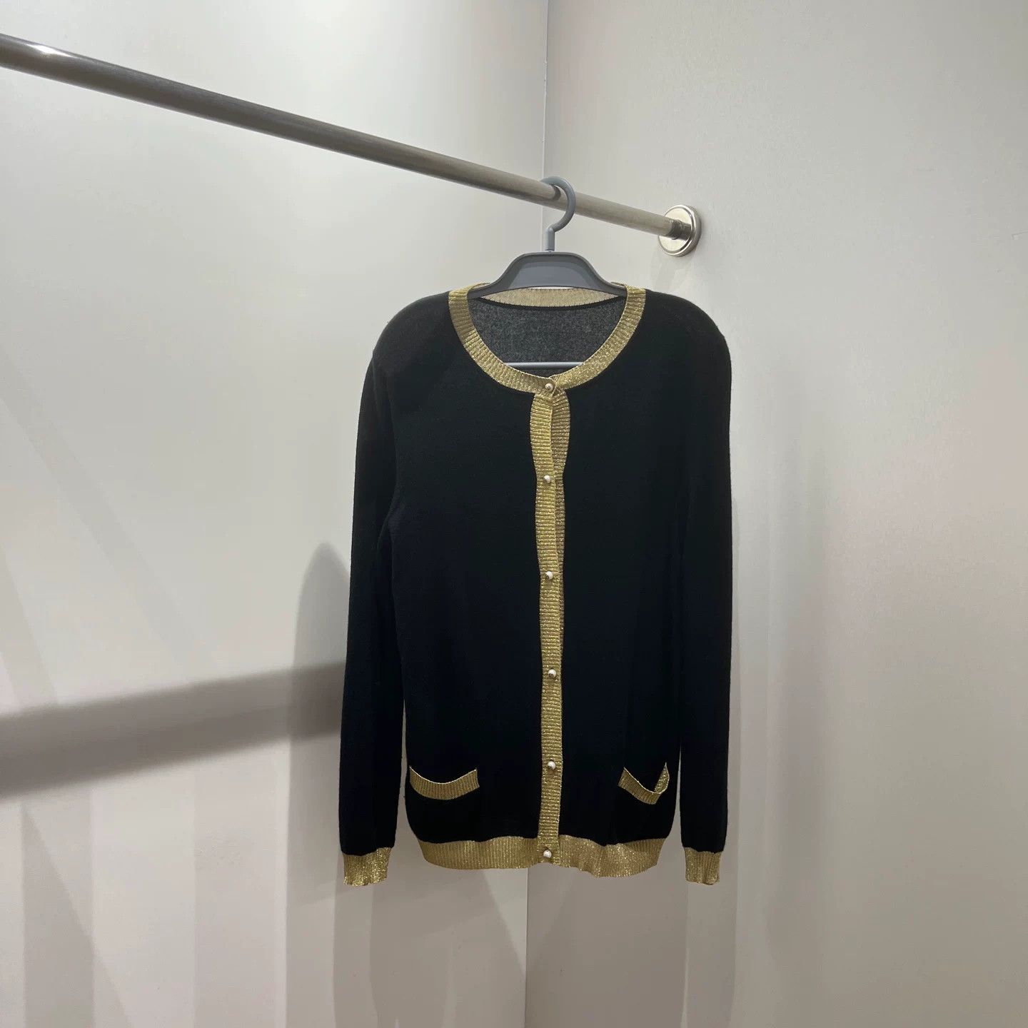 Gucci Gucci Retro Sweater XL Women Size XL / US 12-14 / IT 48-50 - 1 Thumbnail
