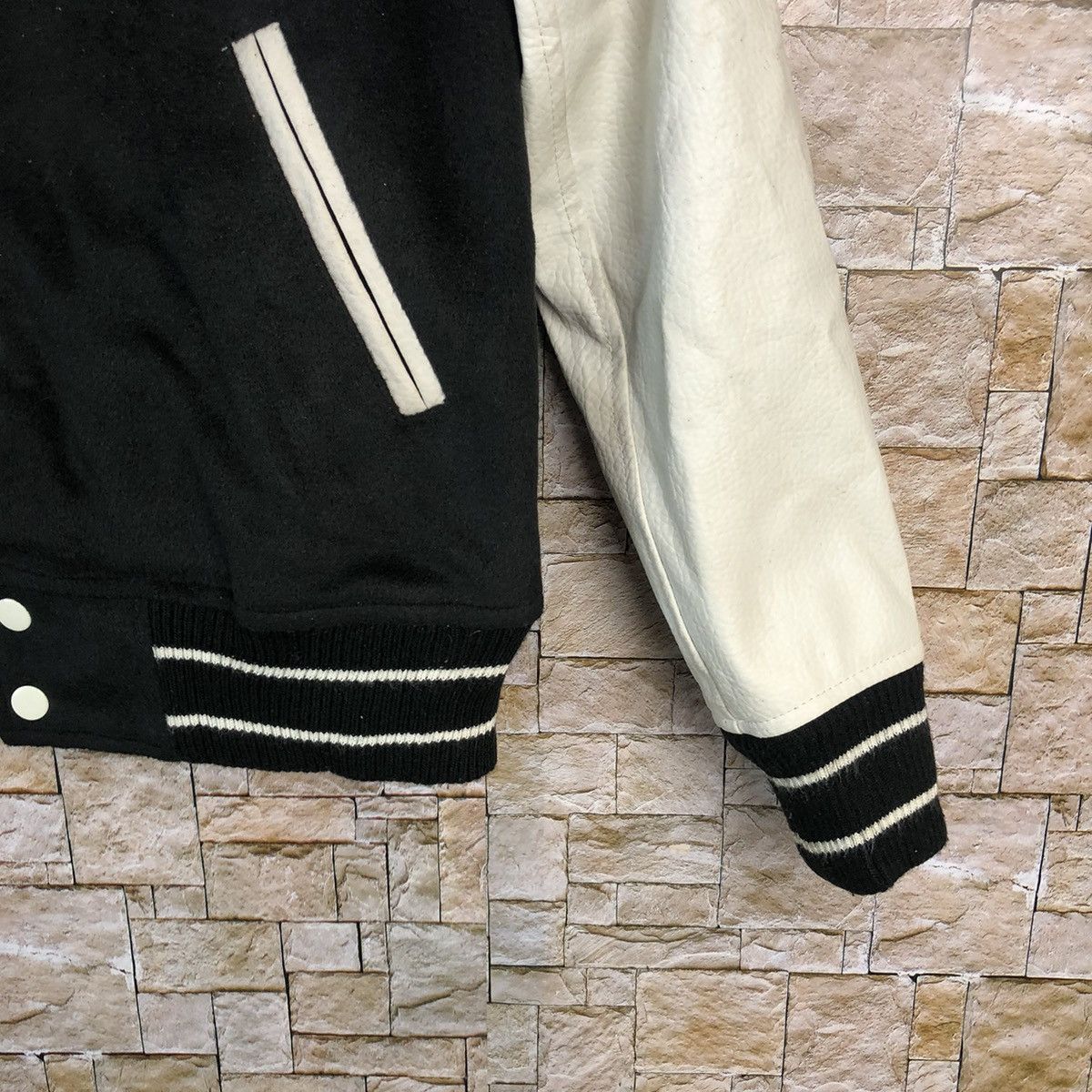 Japanese Brand DL Japan Black White Bombers Jacket #A884 Size US XS / EU 42 / 0 - 8 Thumbnail