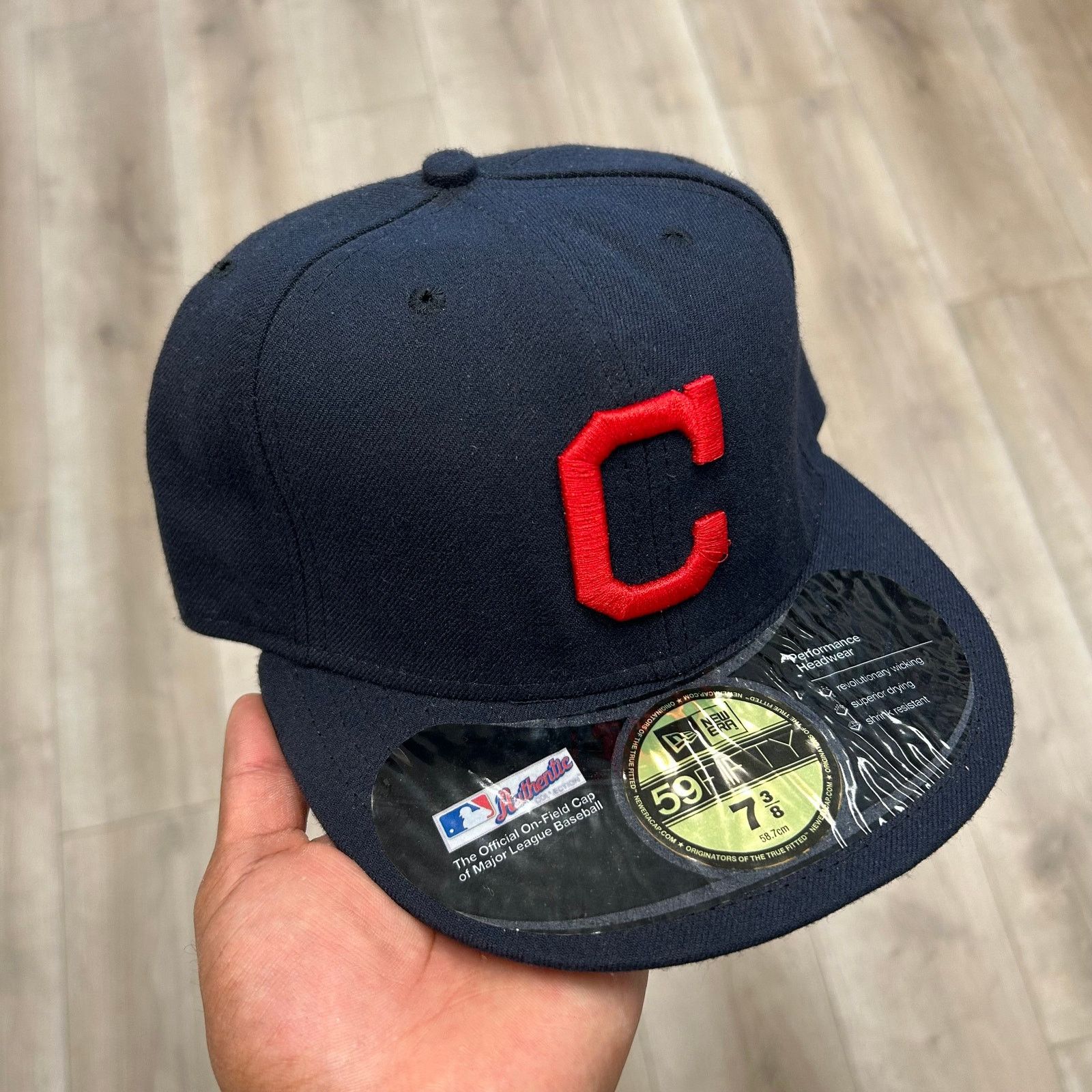 New Era New Era 59FIFTY Cleveland Indians Navy Fitted Hat sz 7 3/8 Size ONE SIZE - 1 Thumbnail